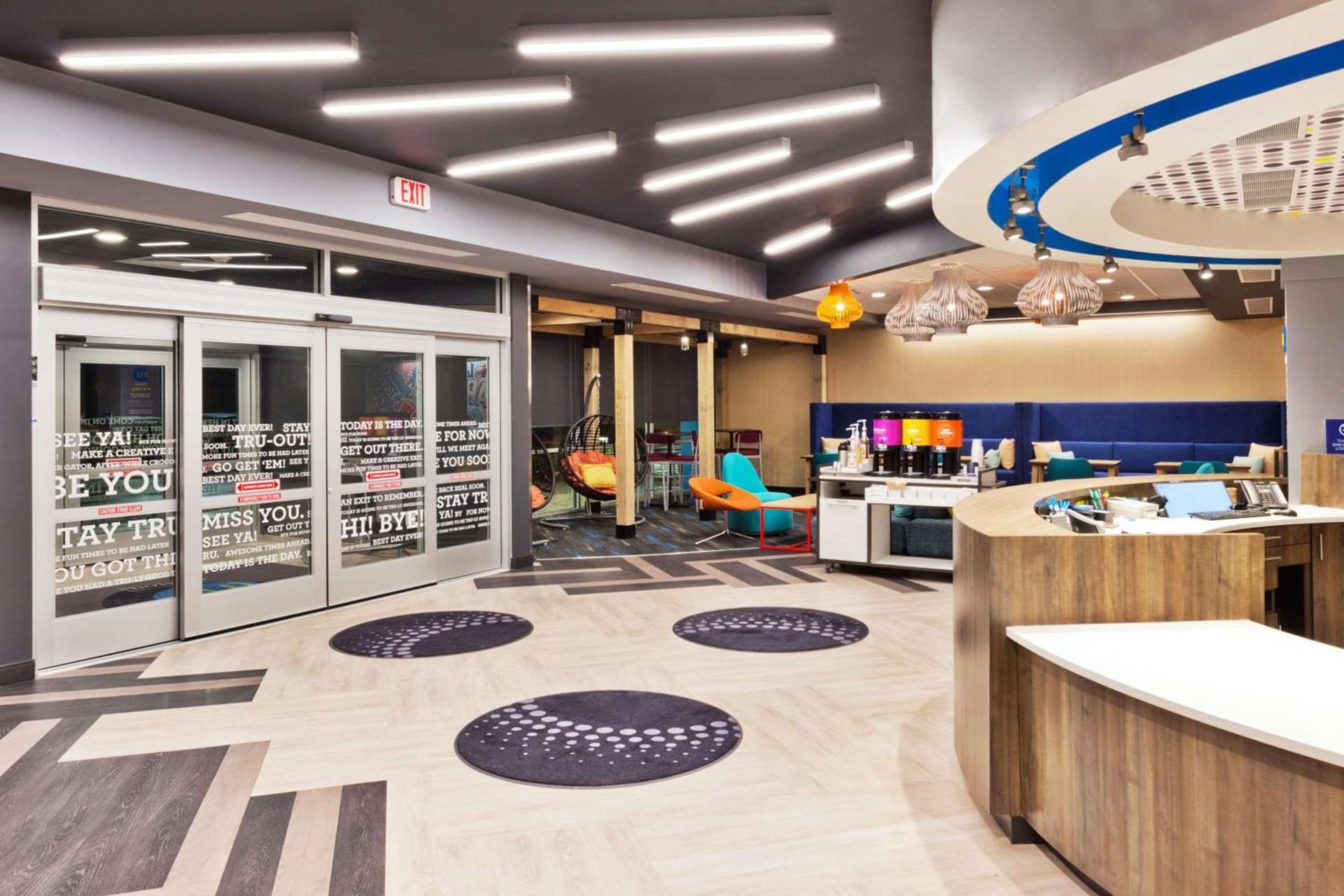 Tru by Hilton Auburn photo 28