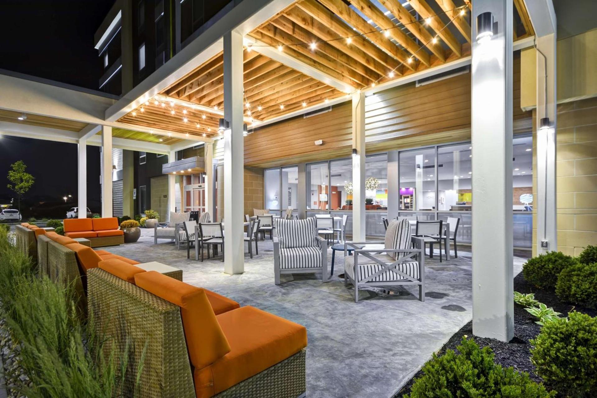 Home2 Suites By Hilton Blue Ash Cincinnati photo 3
