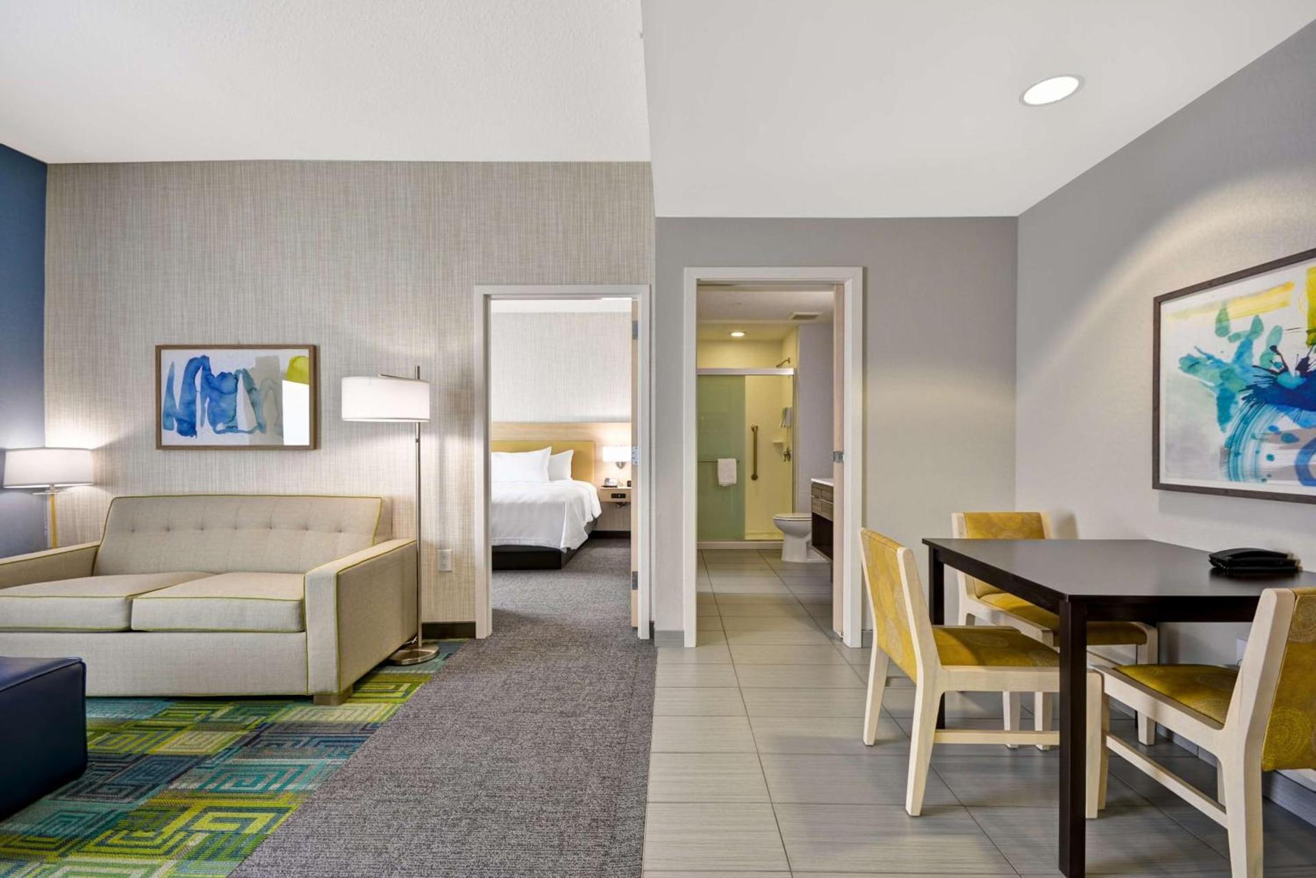 Home2 Suites By Hilton Blue Ash Cincinnati photo 16