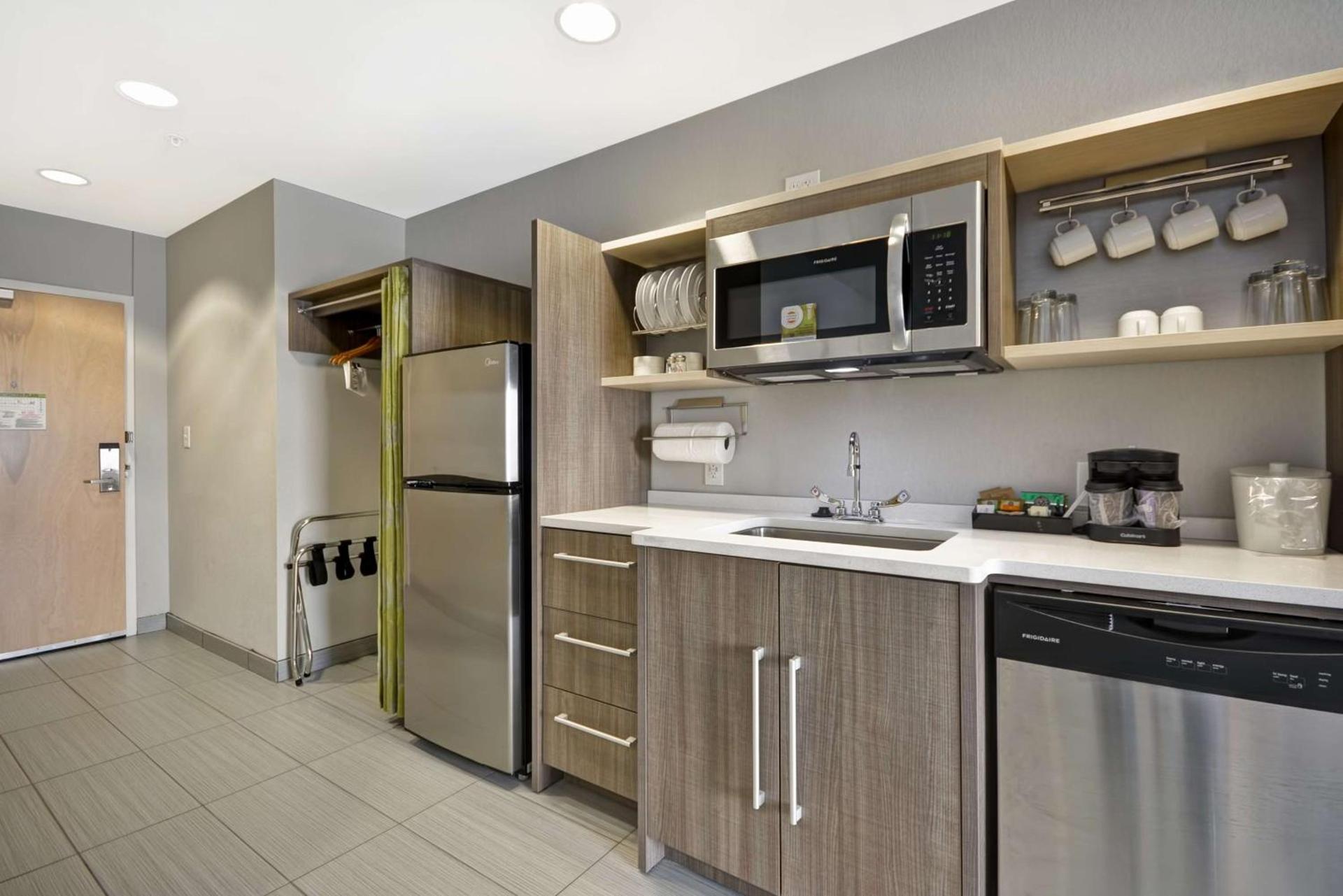 Home2 Suites By Hilton Blue Ash Cincinnati photo 23