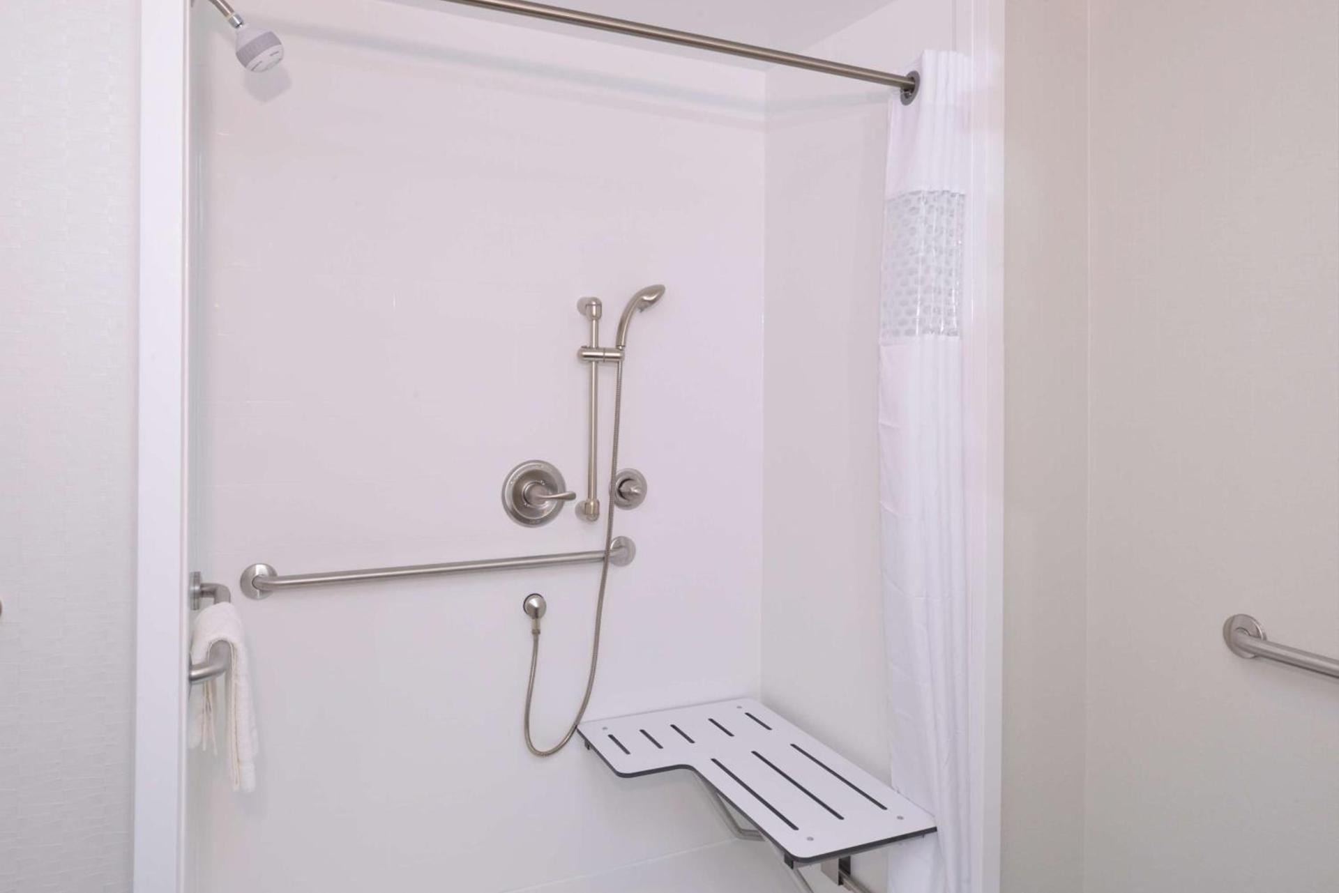 Hampton Inn & Suites Cincinnati-Mason, Ohio photo 18