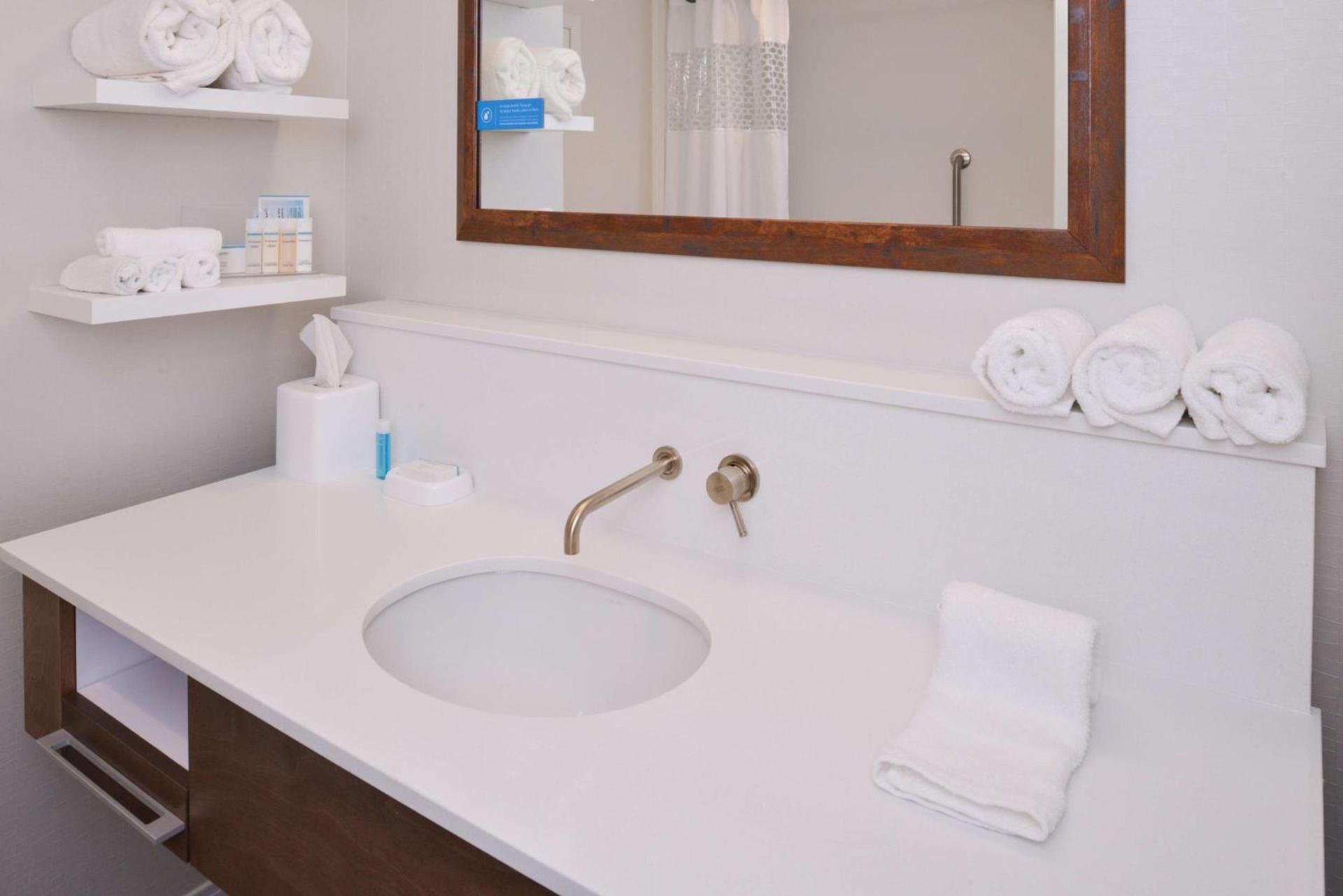 Hampton Inn & Suites Cincinnati-Mason, Ohio photo 26