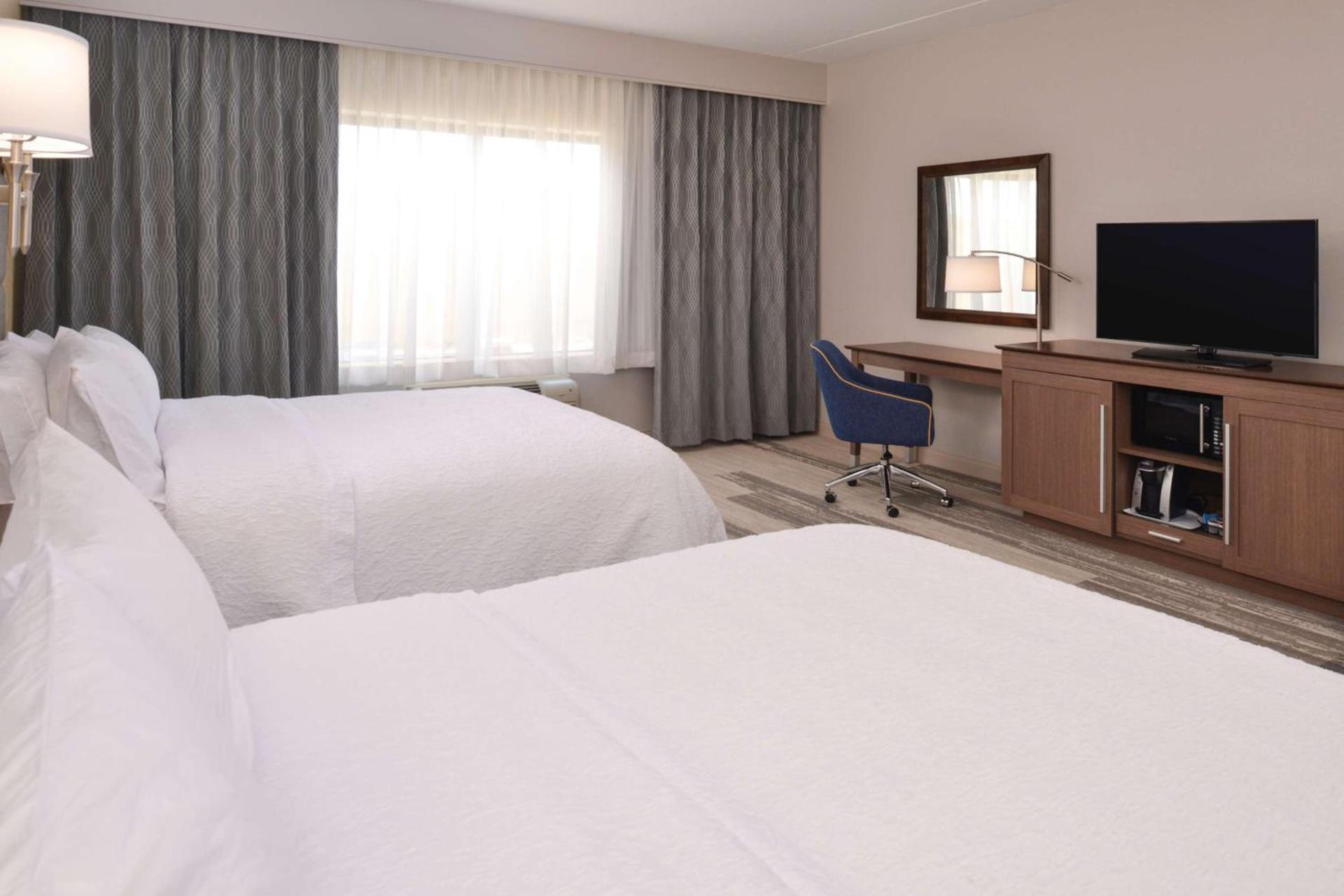 Hampton Inn & Suites Cincinnati-Mason, Ohio photo 29