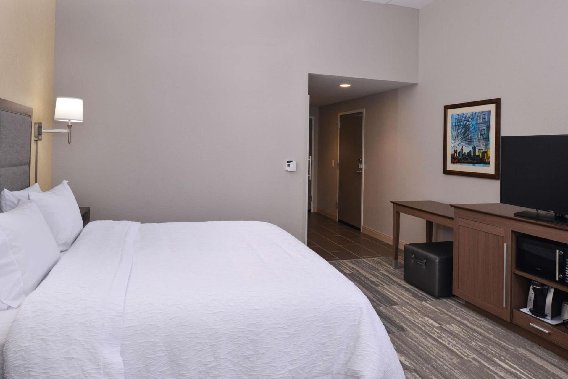Hampton Inn & Suites Cincinnati-Mason, Ohio photo 31