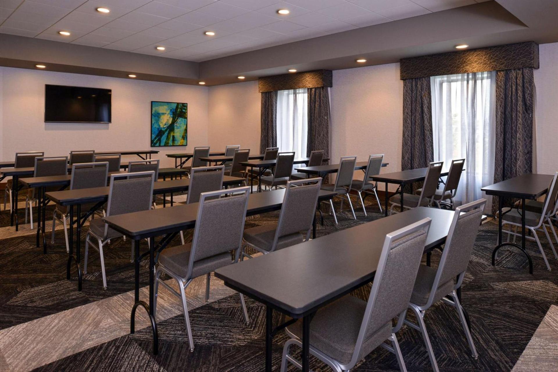 Hampton Inn & Suites Cincinnati-Mason, Ohio photo 39