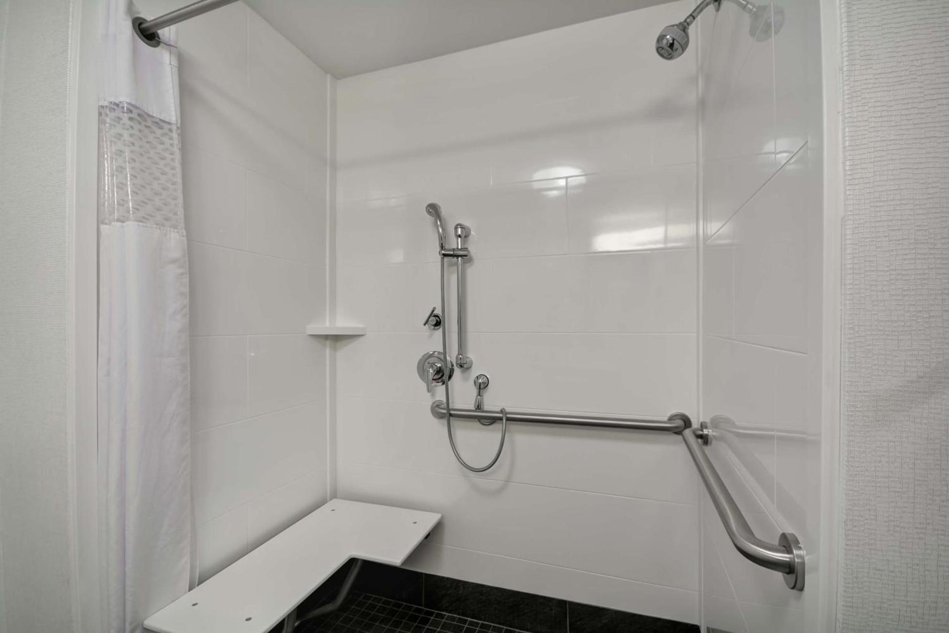 Hampton Inn Blue Ash/Cincinnati, OH photo 14