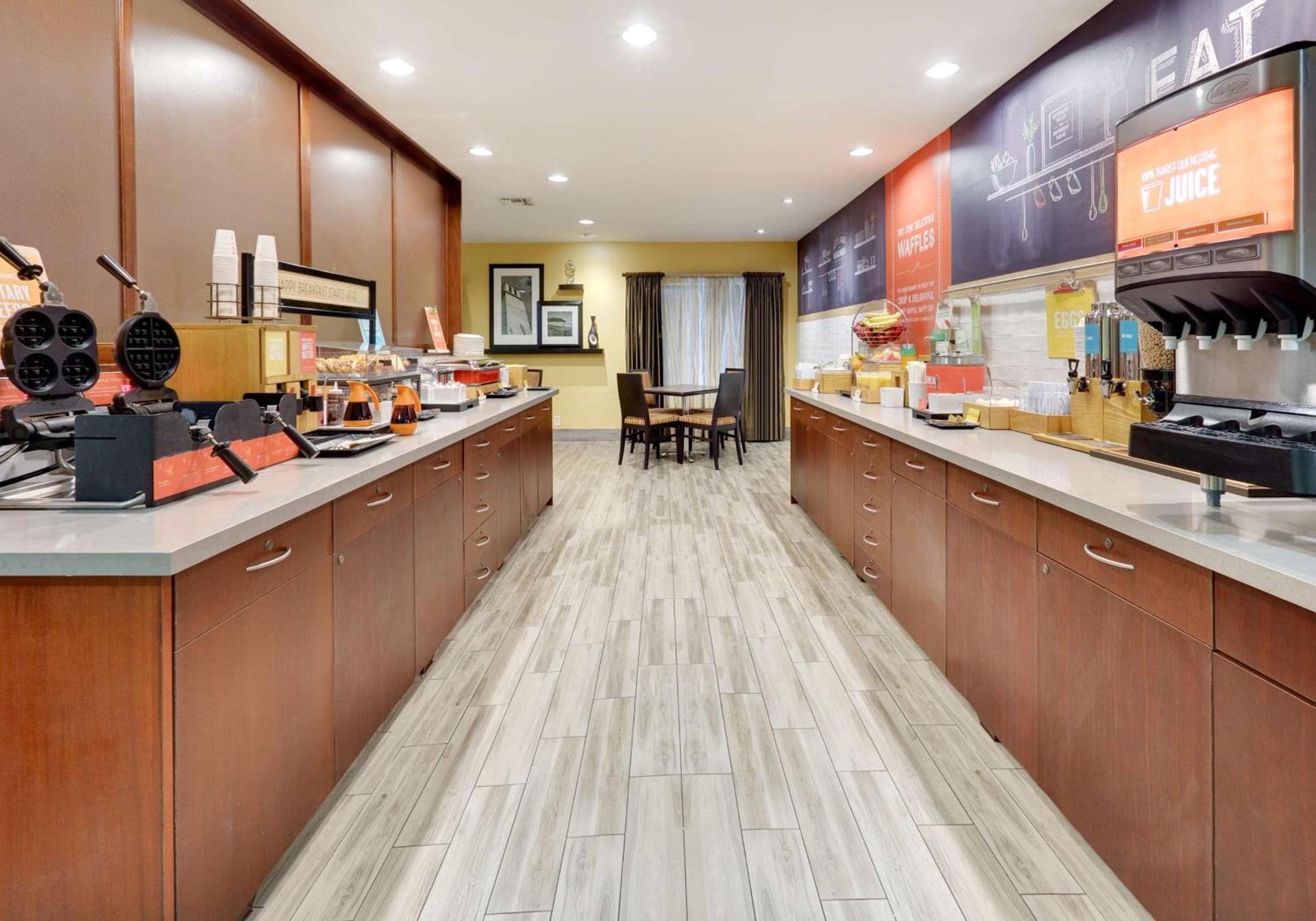 Hampton Inn Los Angeles/Carson photo 7