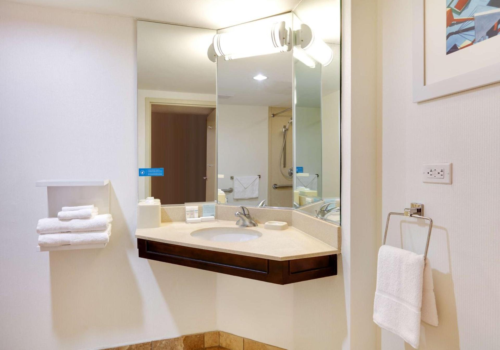 Hampton Inn Los Angeles/Carson photo 22
