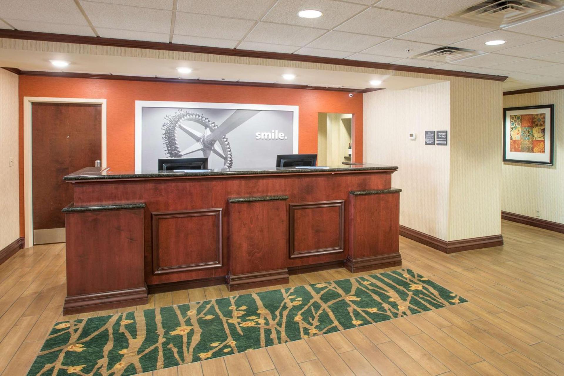 Hampton Inn & Suites Cincinnati-Union Centre photo 9