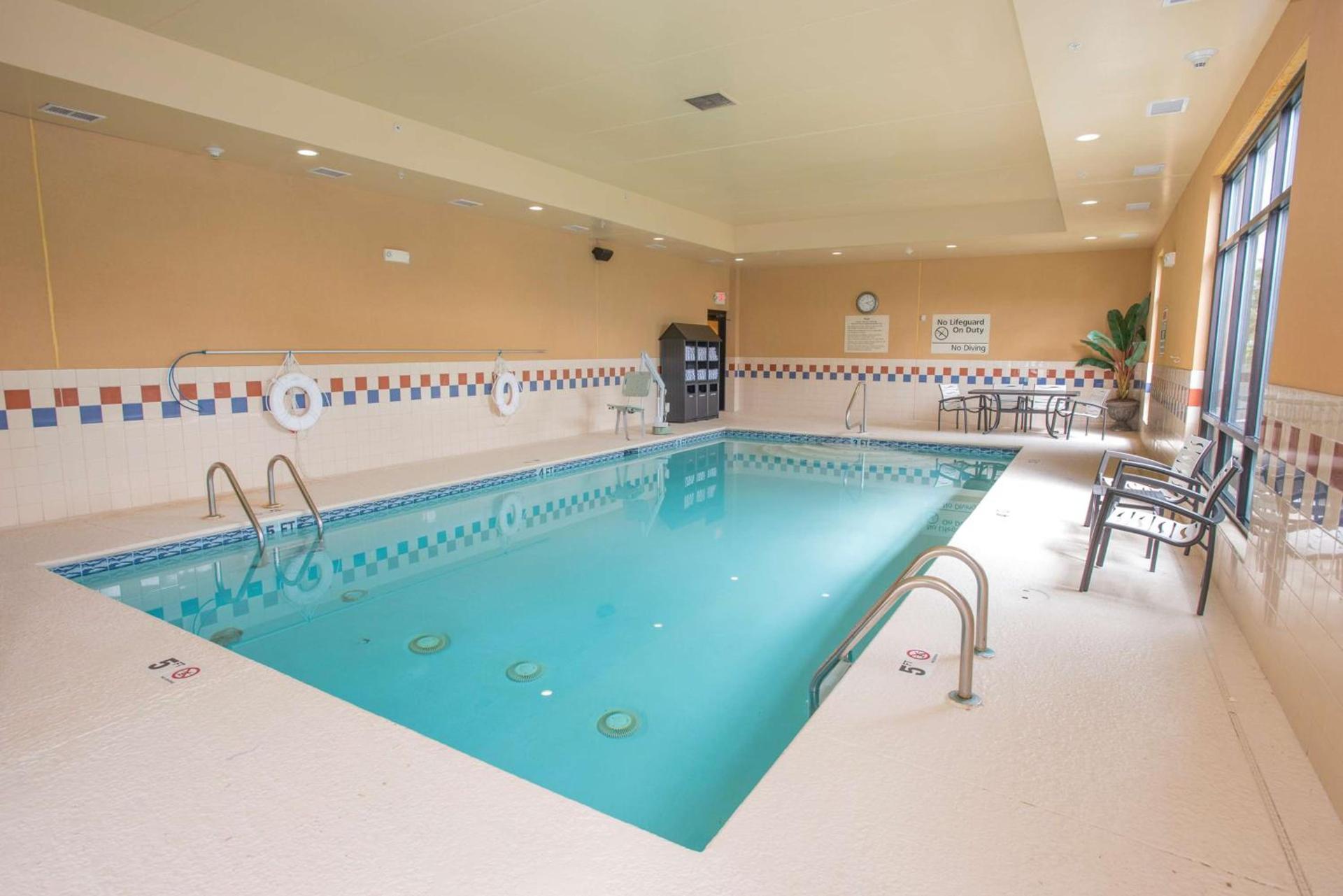 Hampton Inn & Suites Cincinnati-Union Centre photo 12