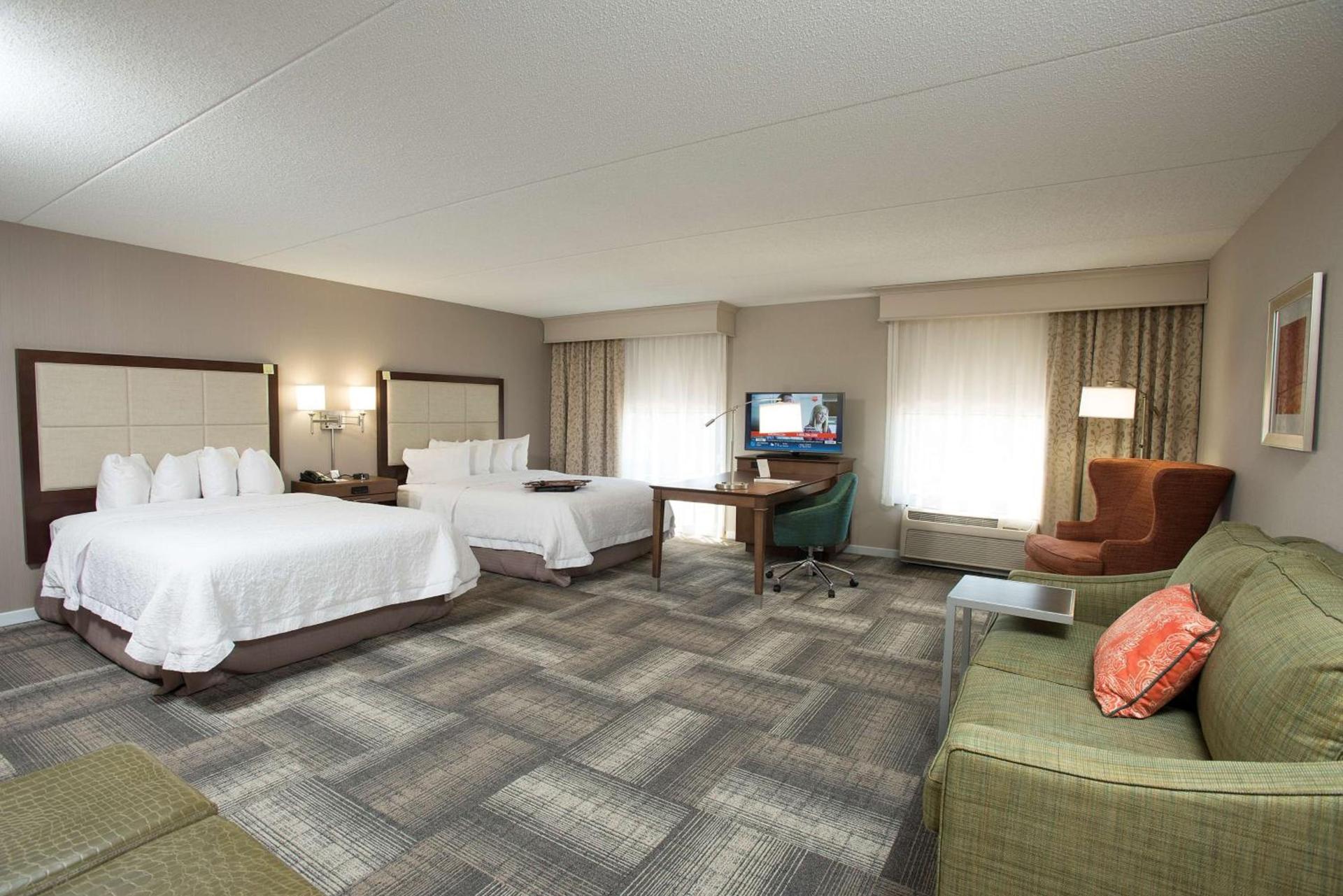 Hampton Inn & Suites Cincinnati-Union Centre photo 38