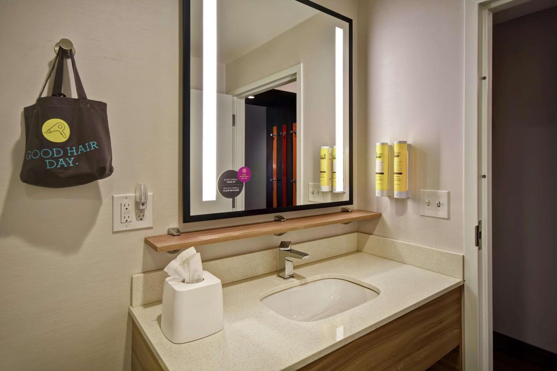 Tru By Hilton Cincinnati Airport South Florence photo 24