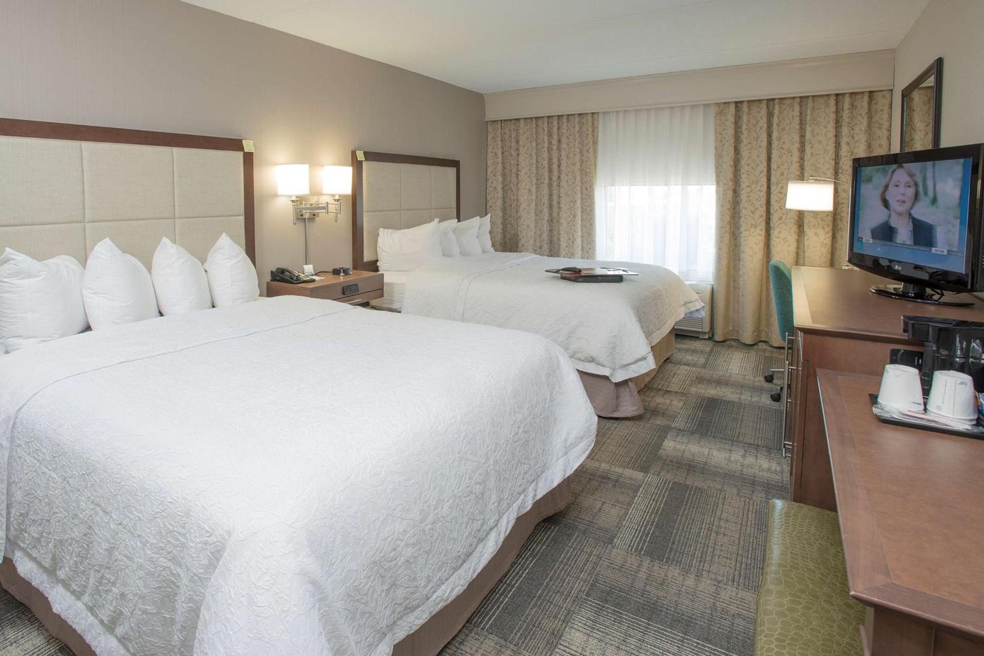 Hampton Inn & Suites Cincinnati-Union Centre photo 40