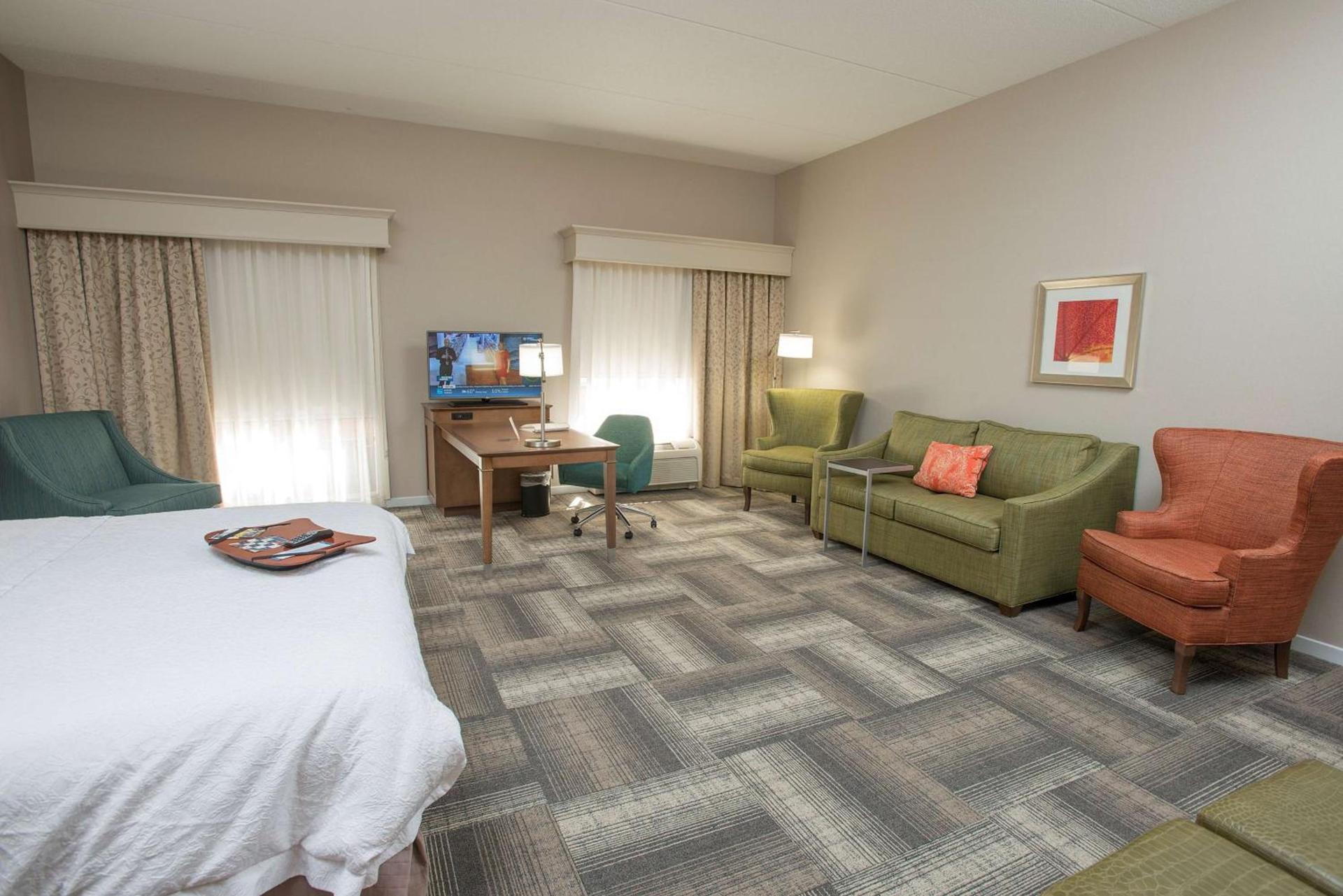 Hampton Inn & Suites Cincinnati-Union Centre photo 57