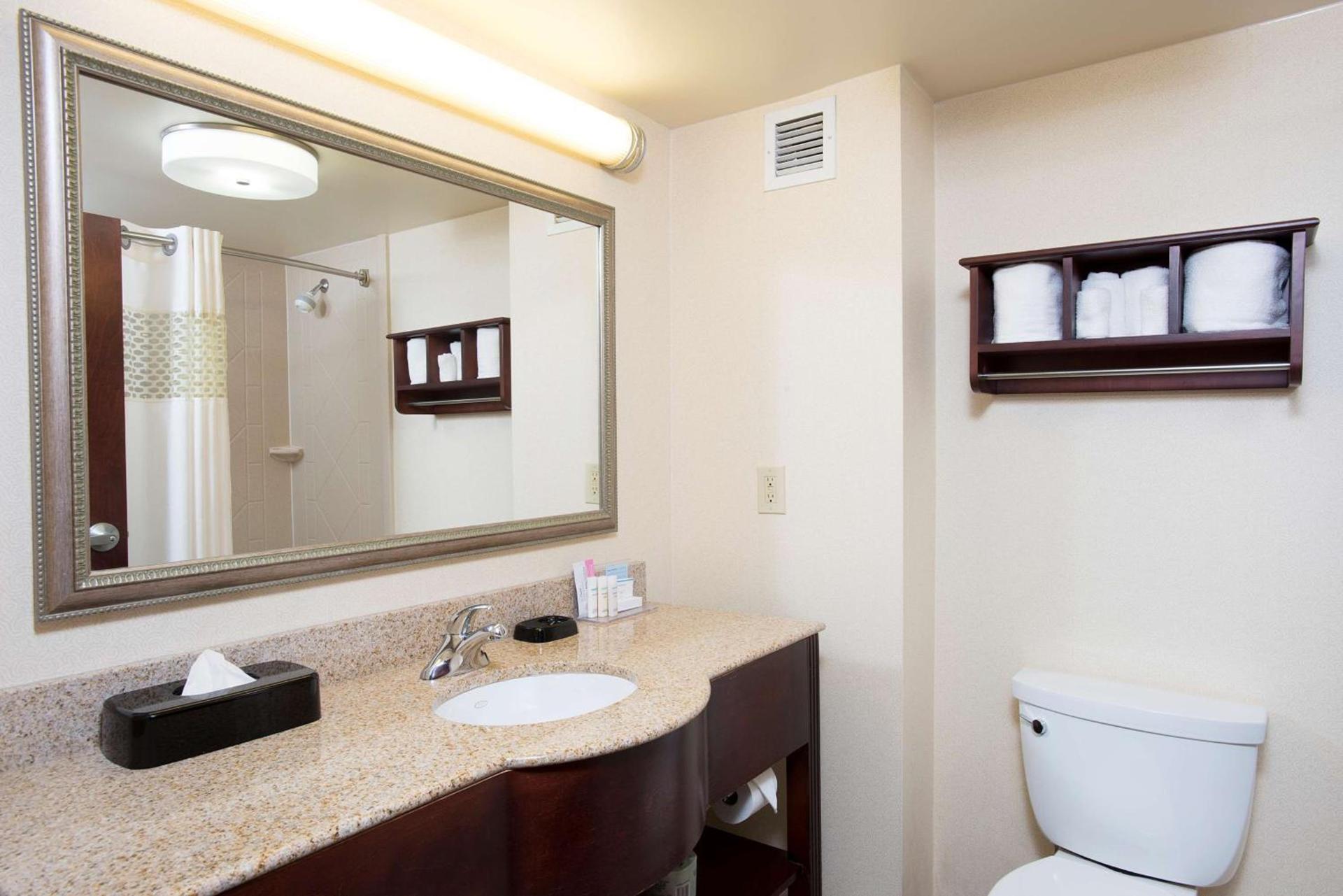 Hampton Inn & Suites Cincinnati-Union Centre photo 22