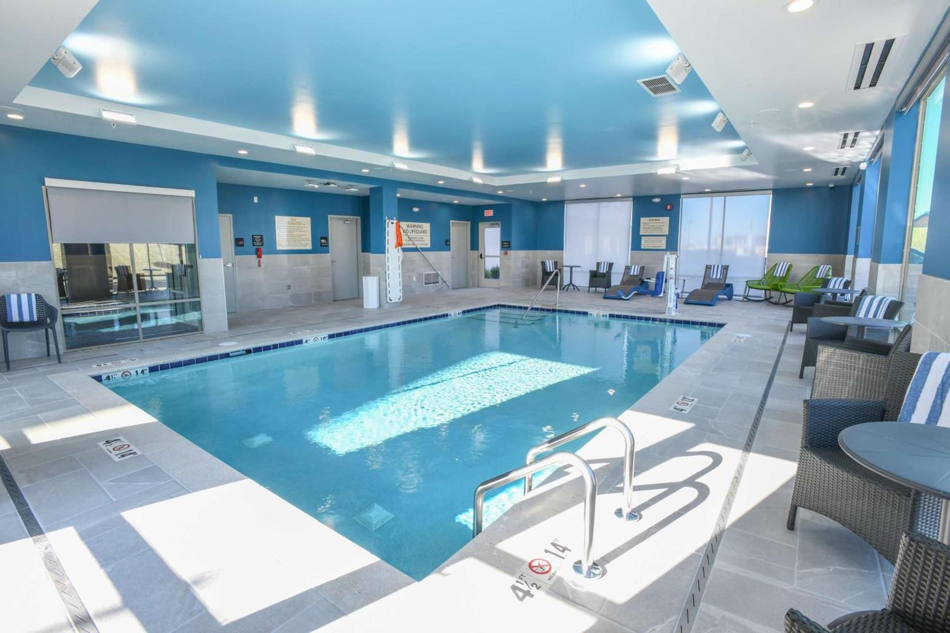 Hampton Inn & Suites Cincinnati Liberty Township photo 11