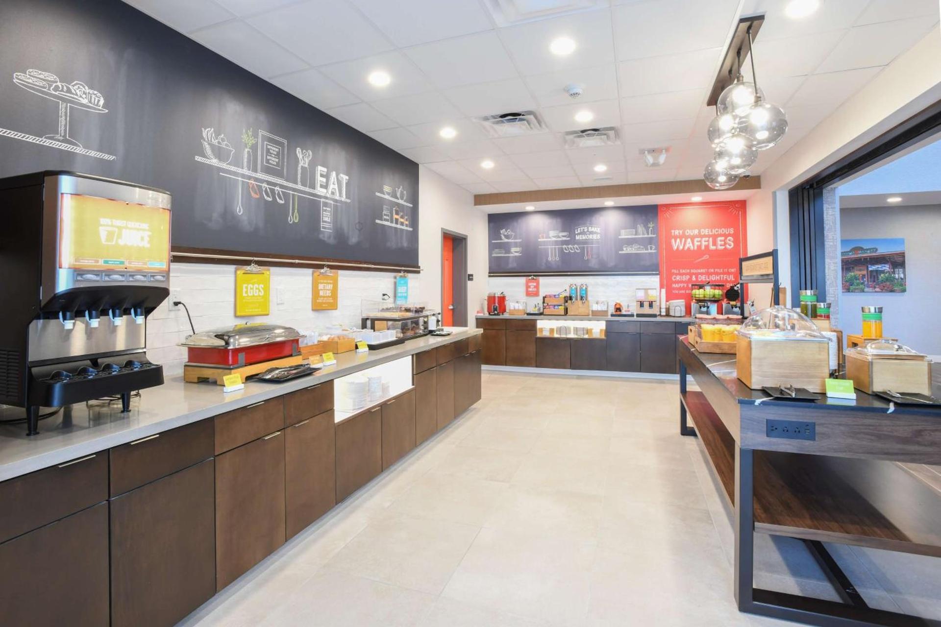 Hampton Inn & Suites Cincinnati Liberty Township photo 14