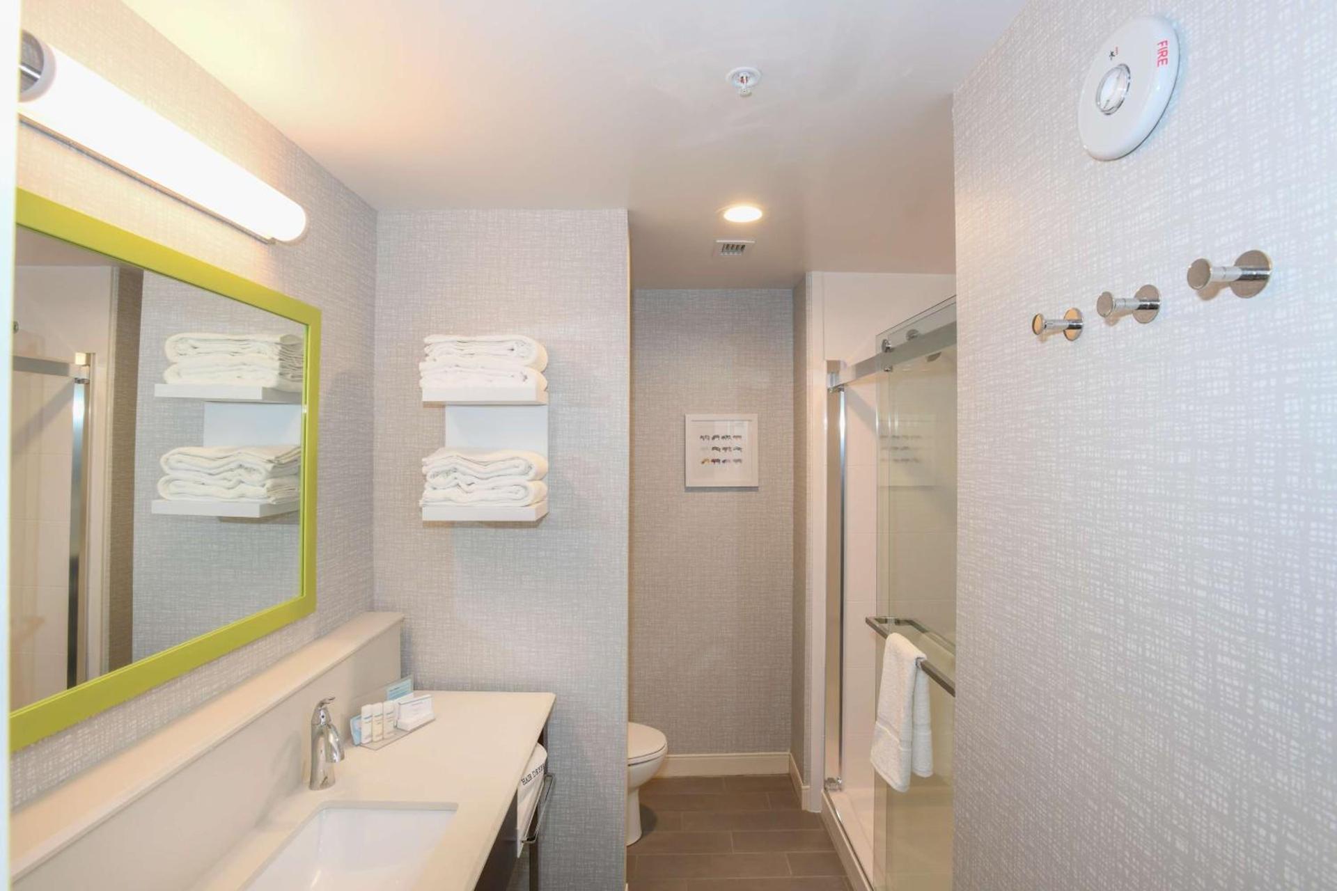 Hampton Inn & Suites Cincinnati Liberty Township photo 33