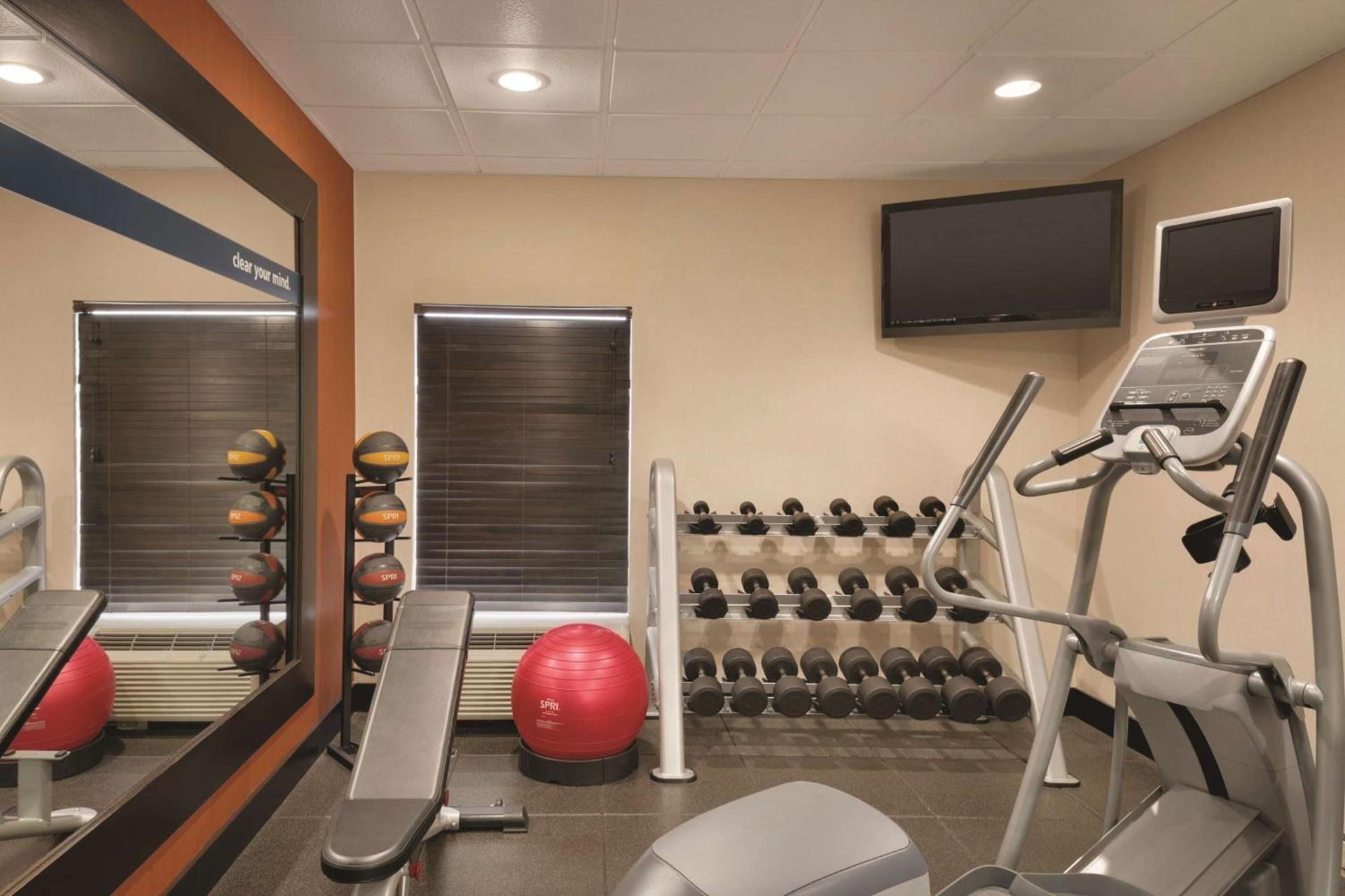 Hampton Inn Cincinnati Kings Island photo 13