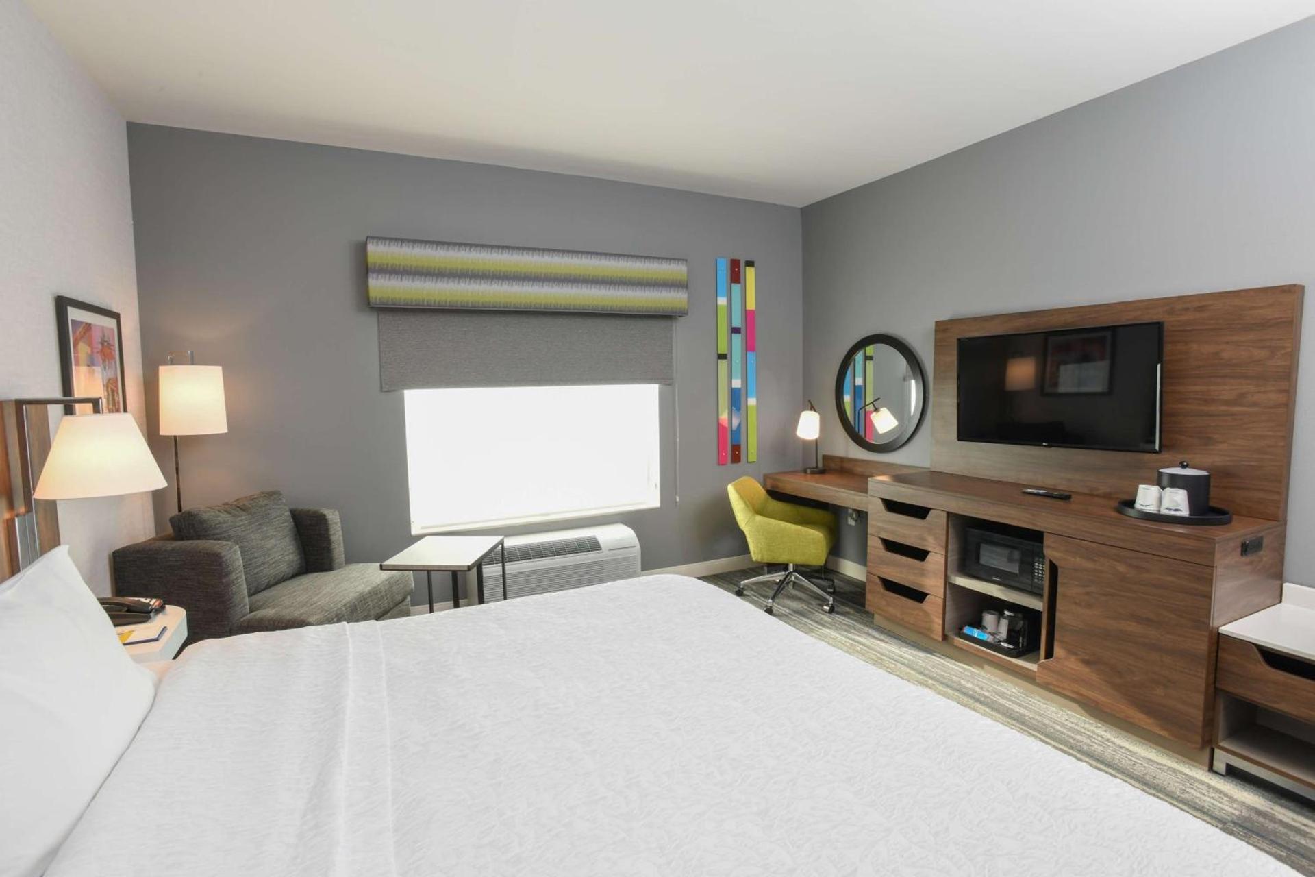 Hampton Inn & Suites Cincinnati Liberty Township photo 38