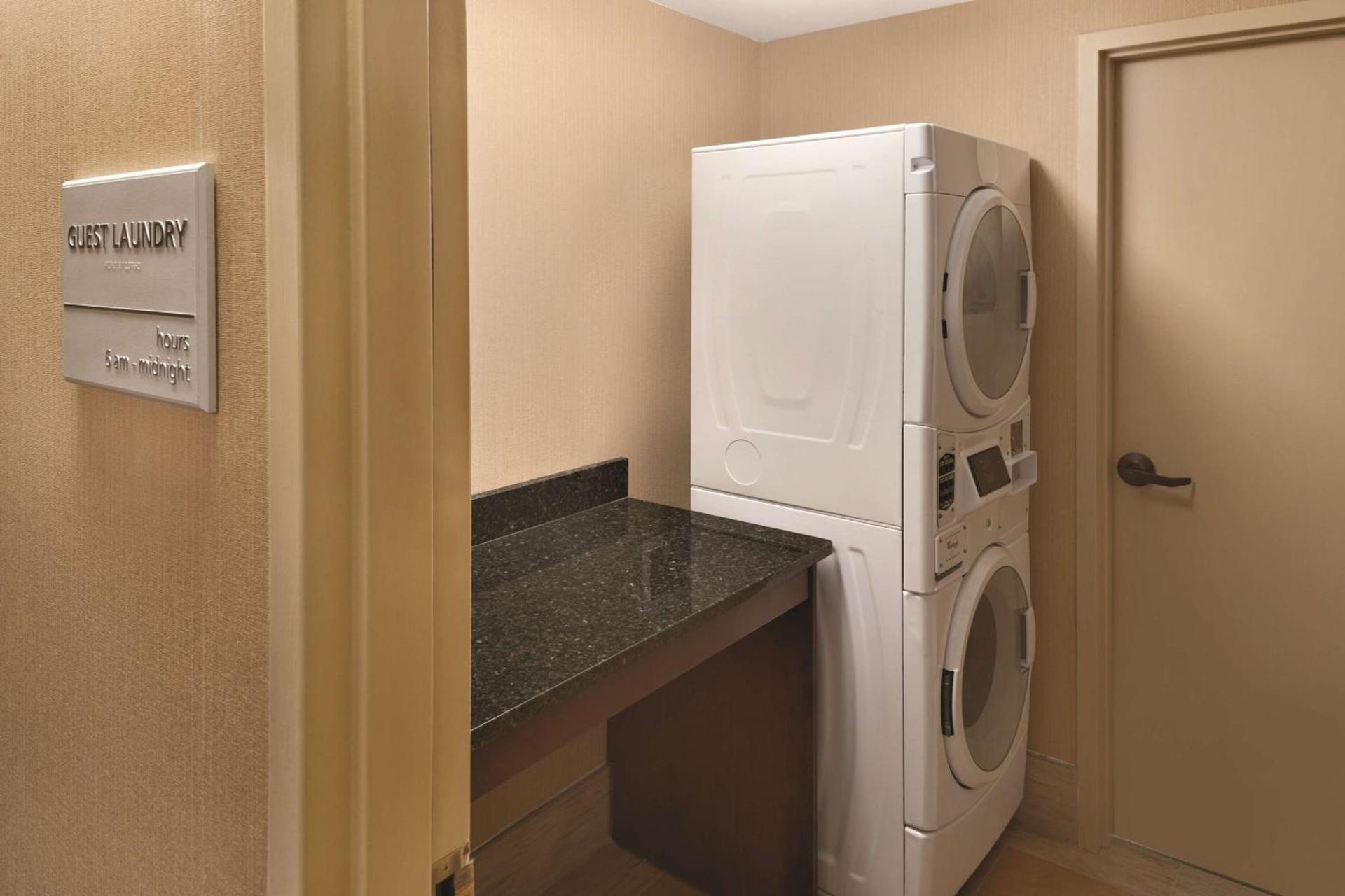 Hampton Inn Cincinnati Kings Island photo 21