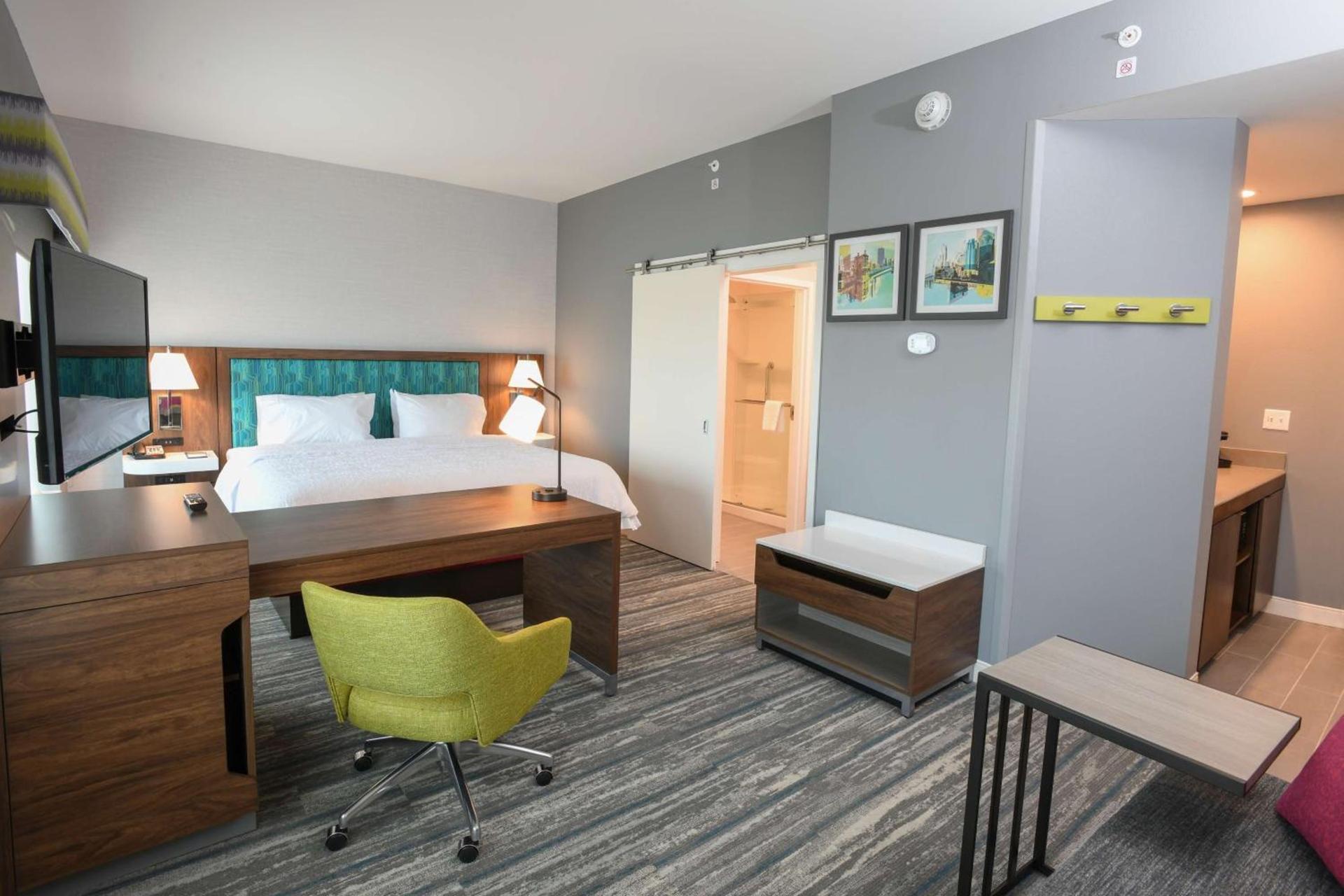 Hampton Inn & Suites Cincinnati Liberty Township photo 45