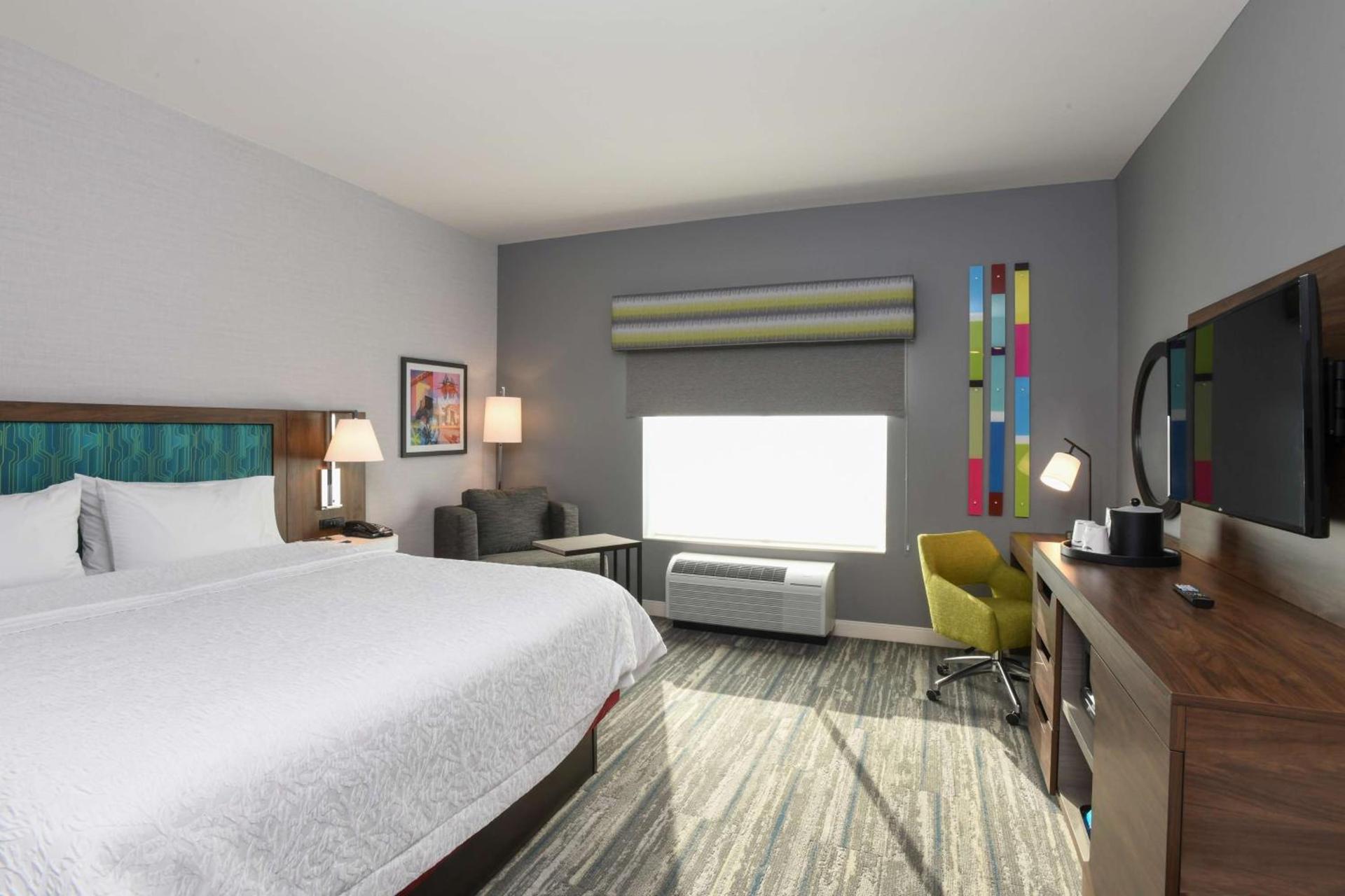 Hampton Inn & Suites Cincinnati Liberty Township photo 48