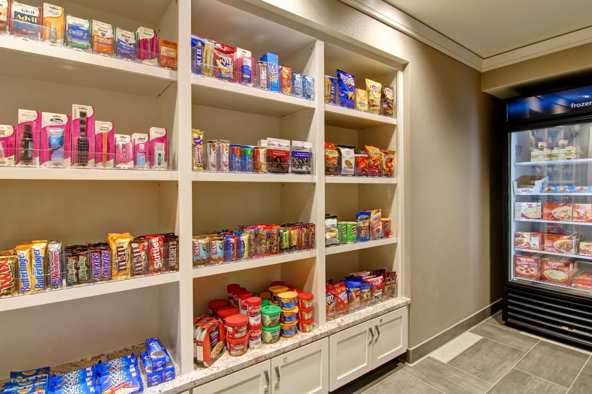 Hampton Inn and Suites Cincinnati - Downtown photo 10