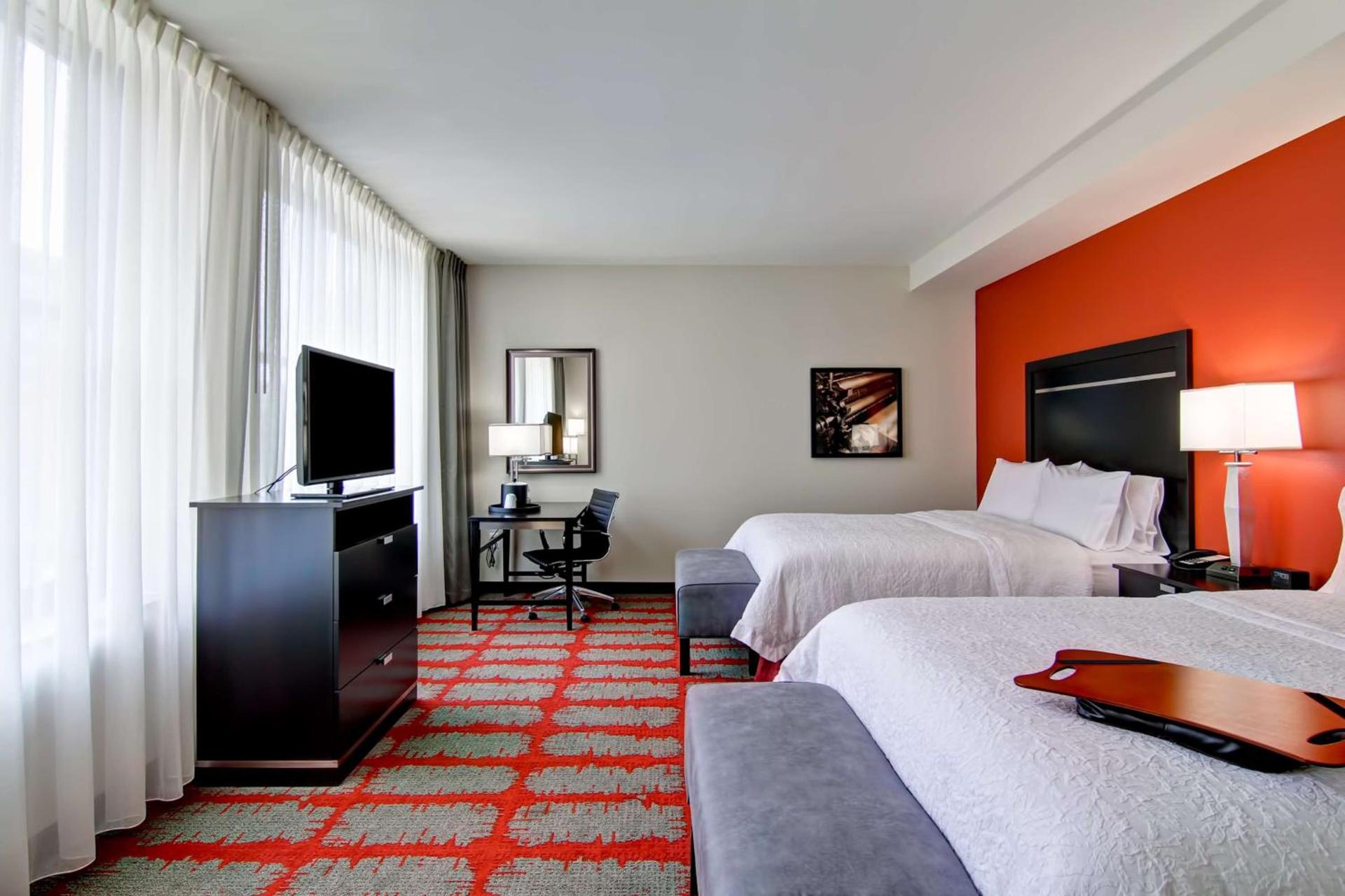 Hampton Inn and Suites Cincinnati - Downtown photo 15