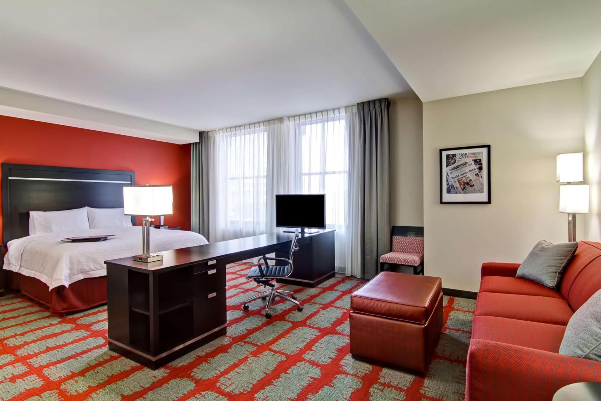 Hampton Inn and Suites Cincinnati - Downtown photo 16