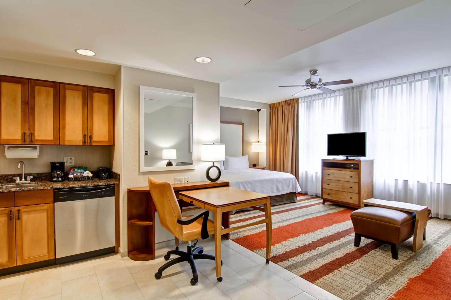 Homewood Suites by Hilton Cincinnati-Downtown photo 25