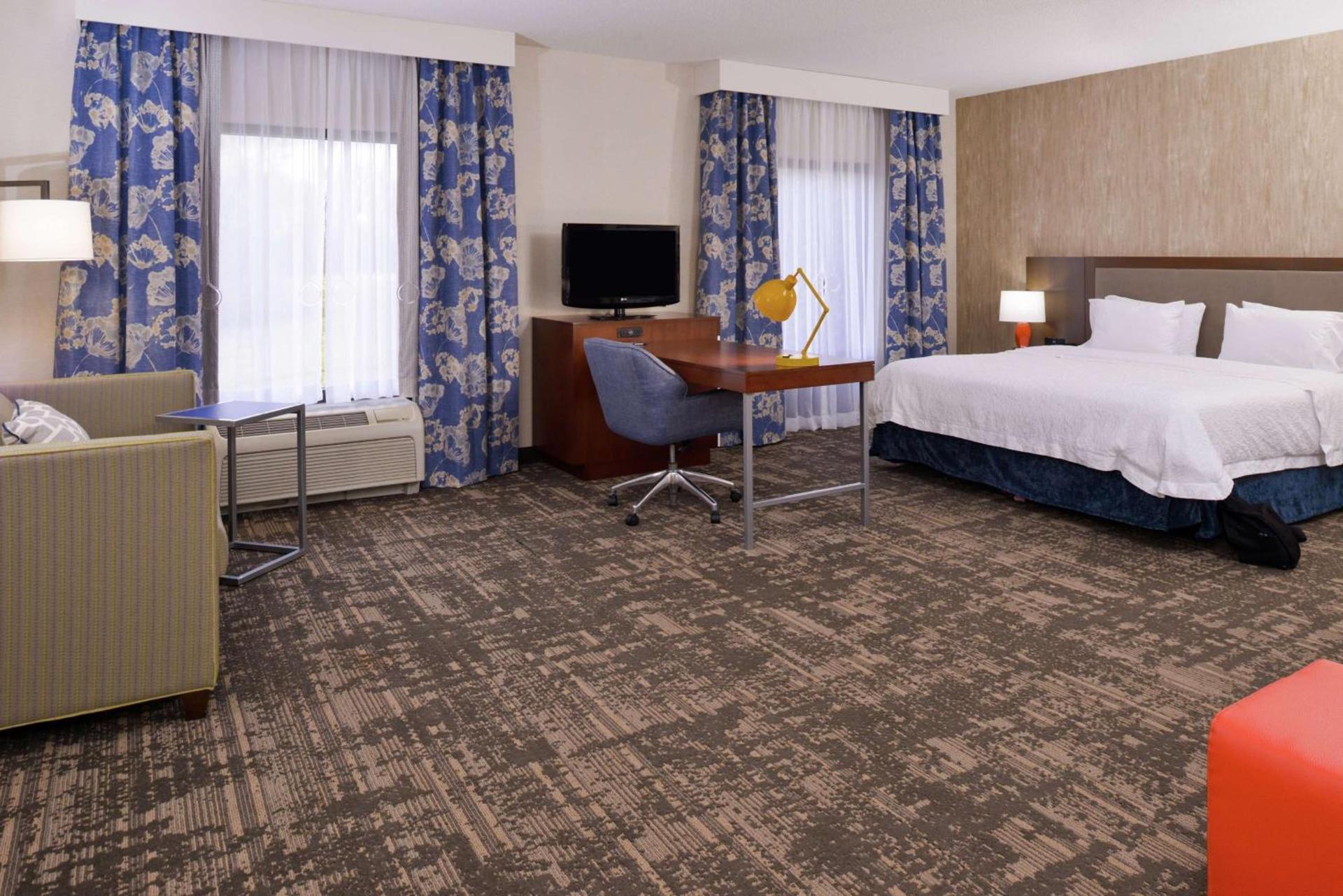 Hampton Inn & Suites Wilmington photo 40
