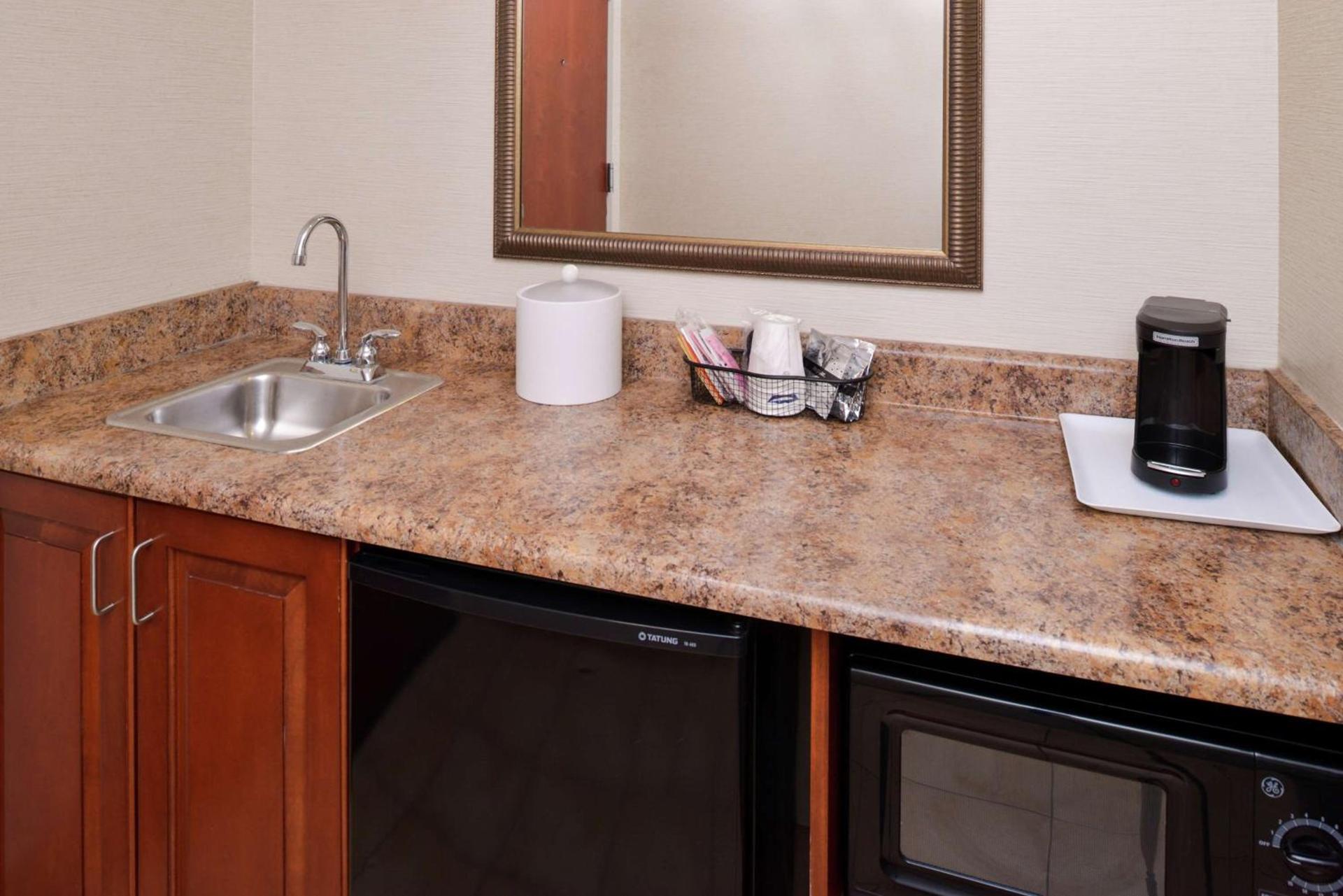 Hampton Inn & Suites Wilmington photo 59