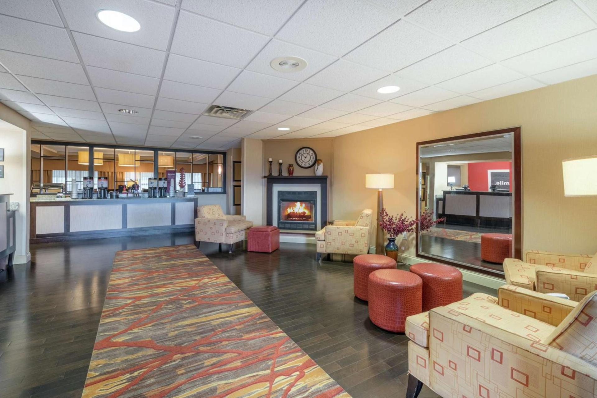 Hampton Inn Corydon photo 3