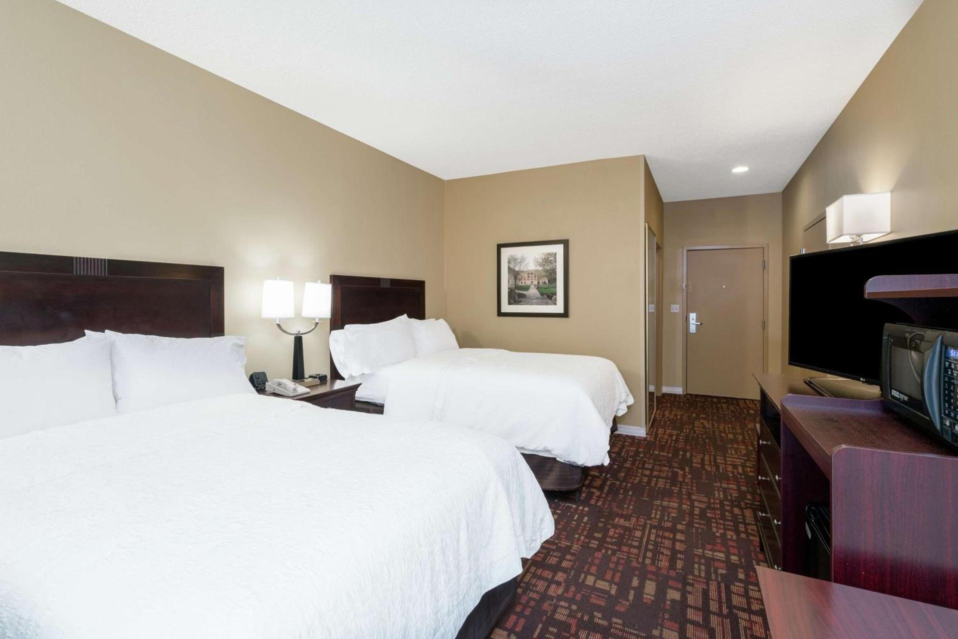 Hampton Inn Corydon photo 32