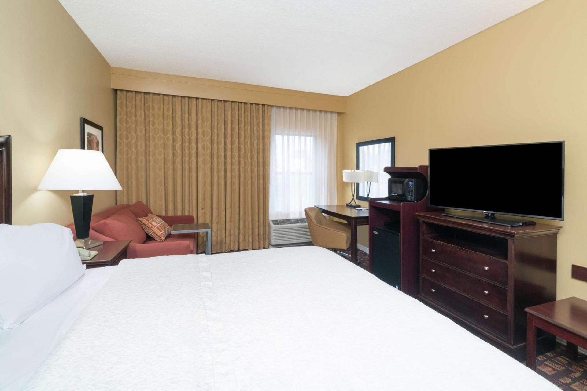 Hampton Inn Corydon photo 36