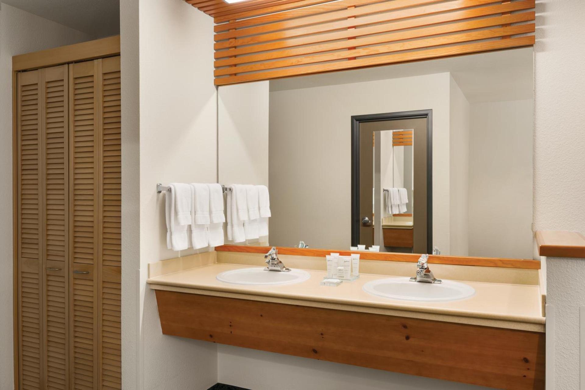 Radisson Hotel Portland Airport photo 82