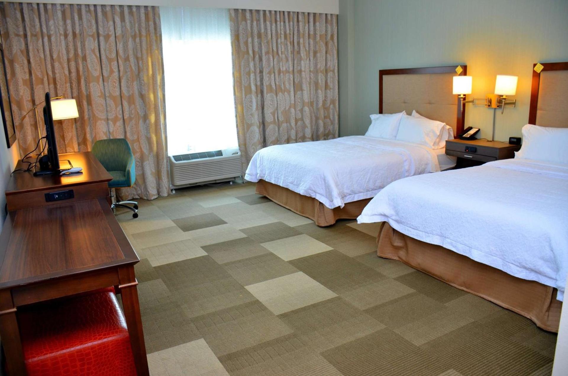 Hampton Inn & Suites - DeLand photo 30