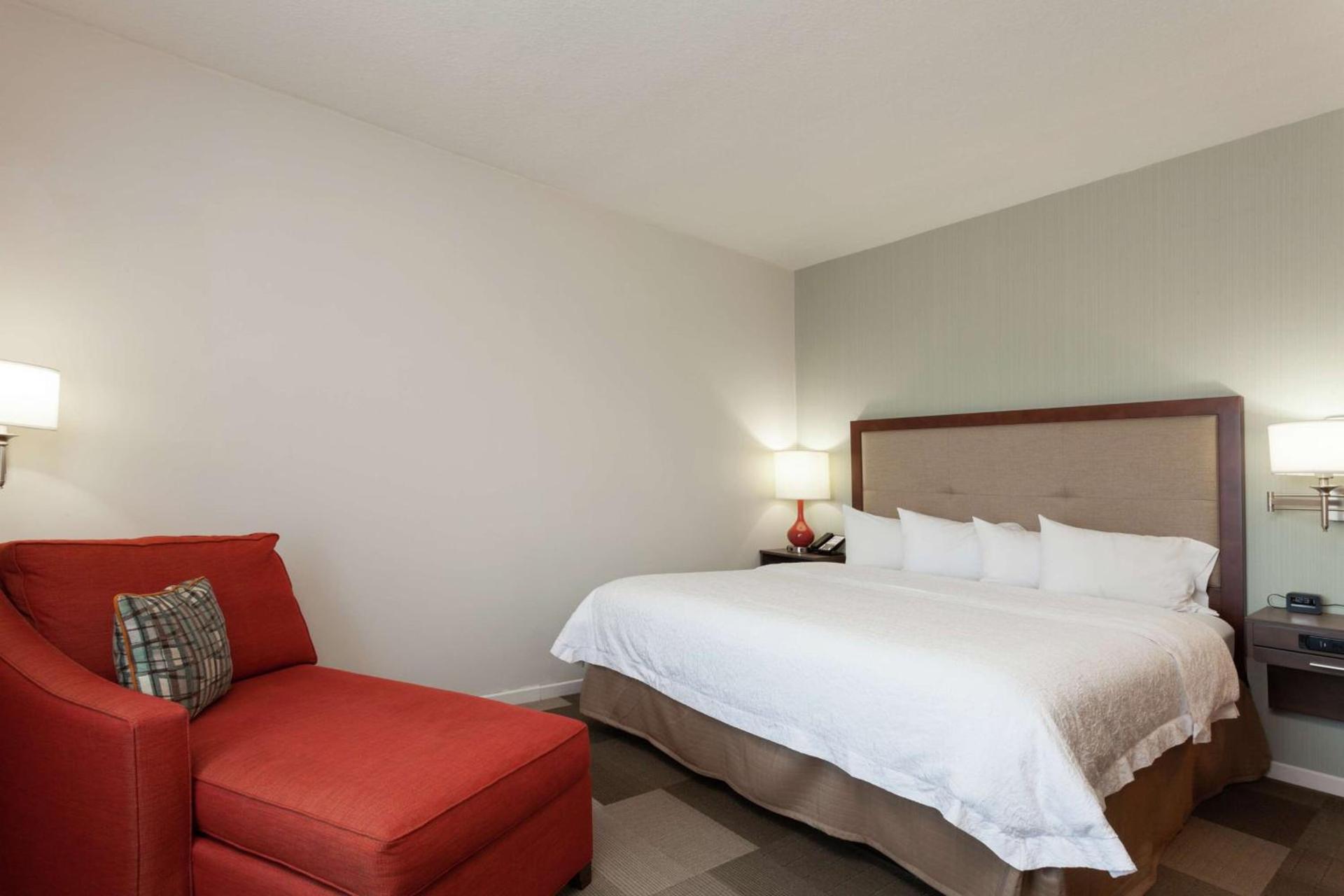 Hampton Inn & Suites - DeLand photo 36