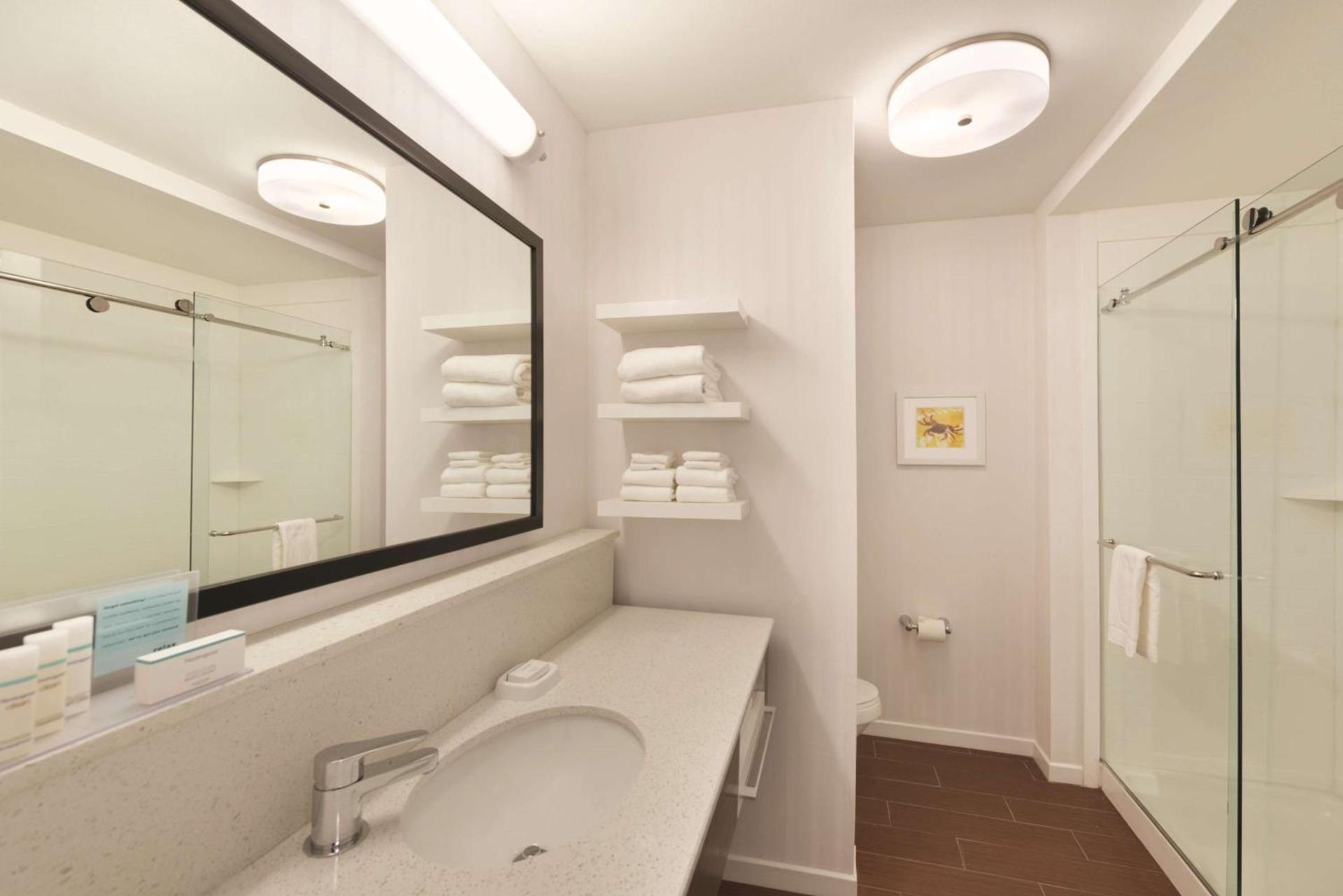 Hampton Inn & Suites - DeLand photo 48