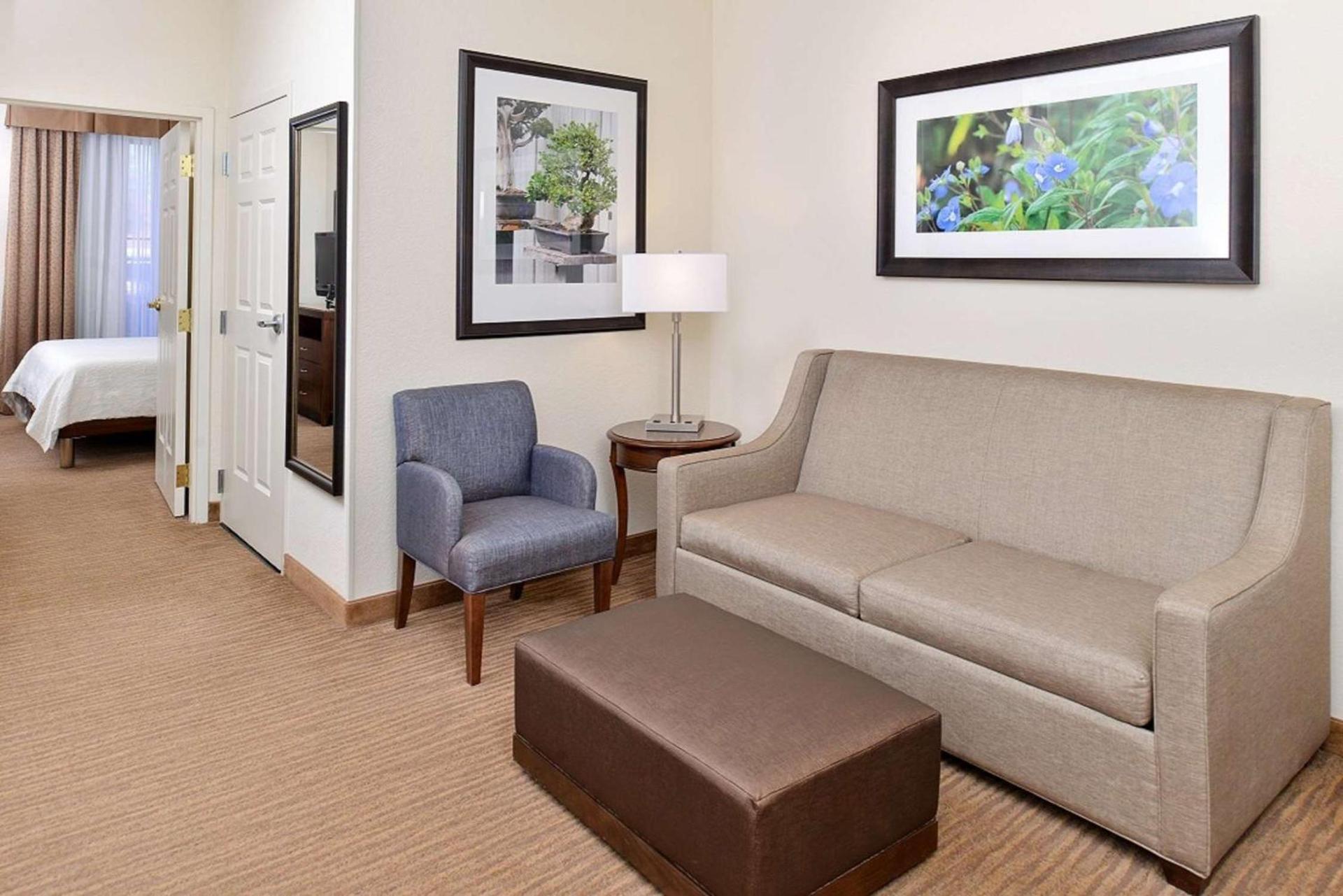 Hilton Garden Inn Addison photo 22