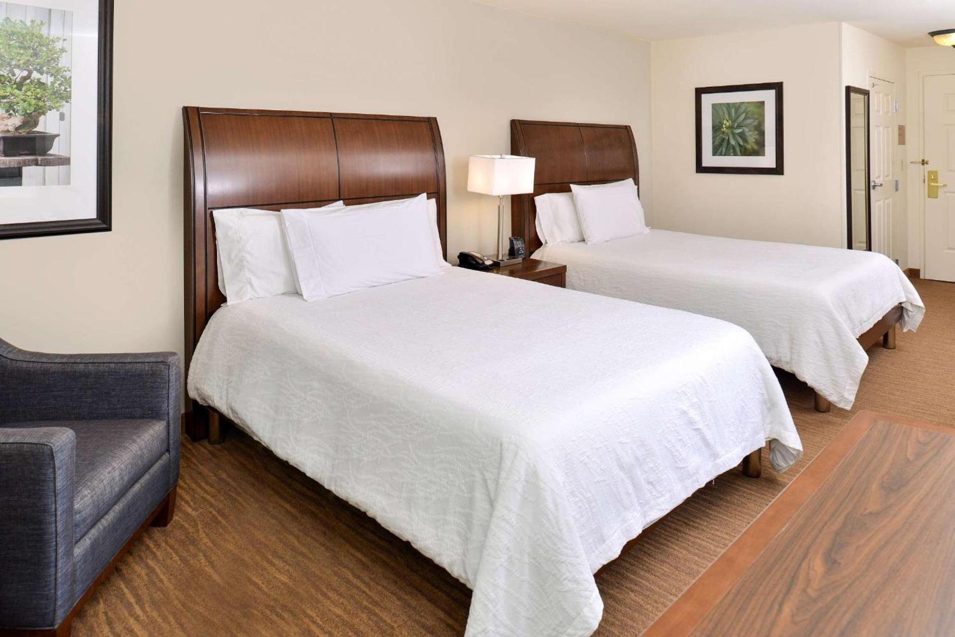 Hilton Garden Inn Addison photo 29