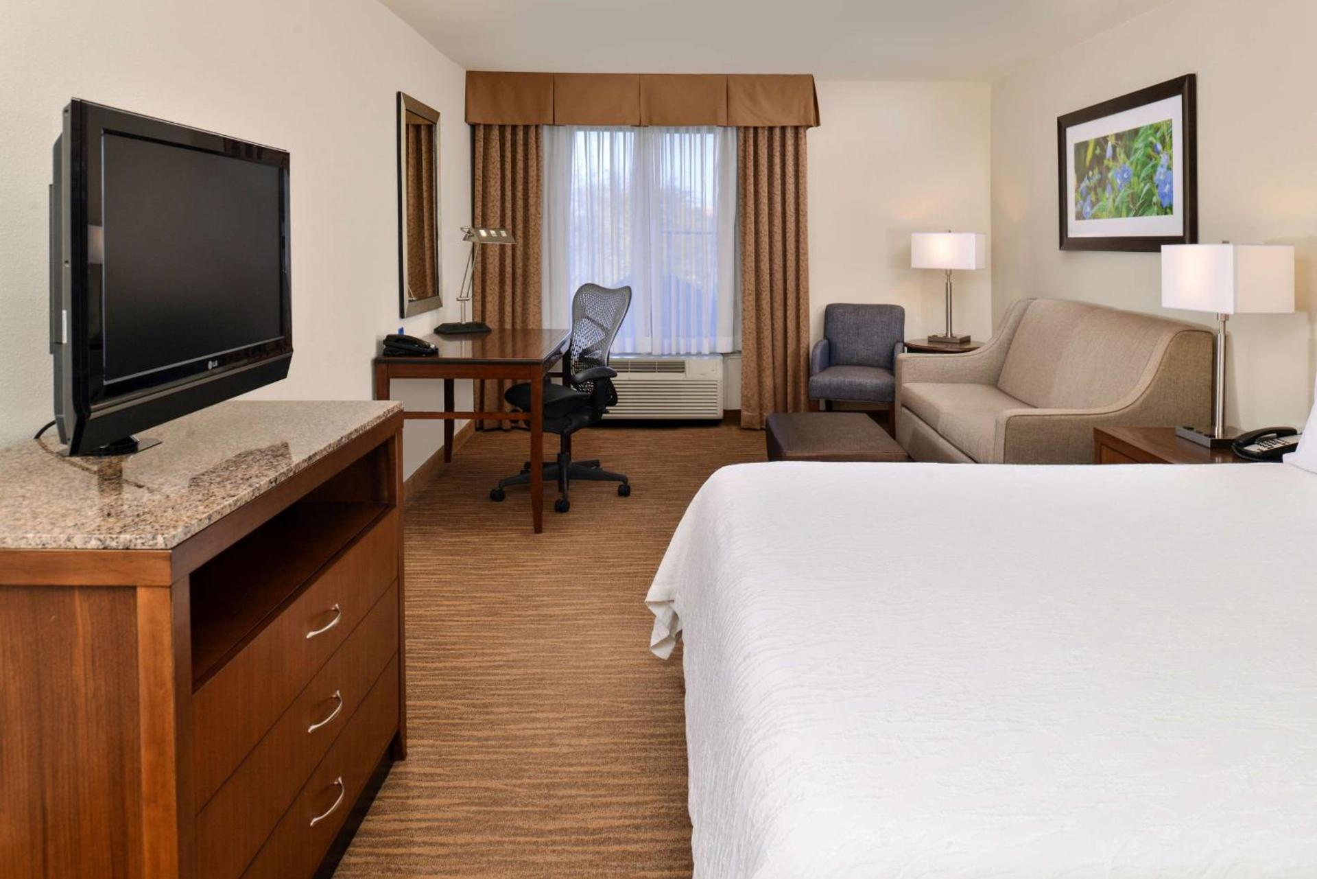 Hilton Garden Inn Addison photo 47