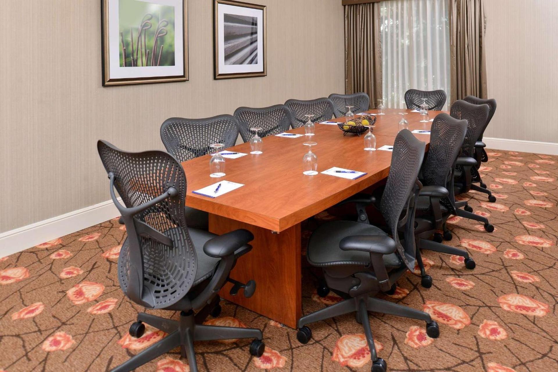 Hilton Garden Inn Addison photo 28