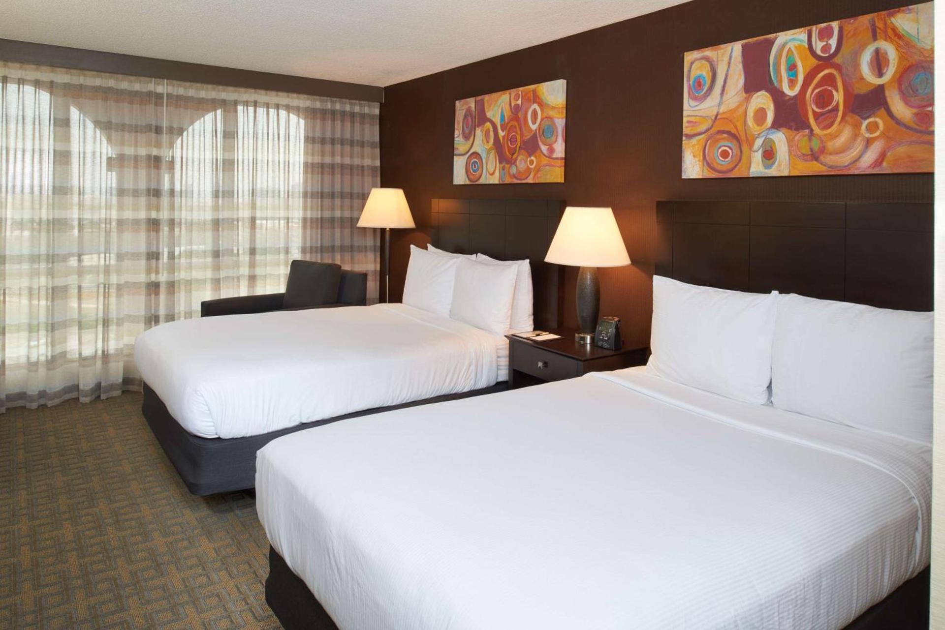 DoubleTree by Hilton Dallas Market Center photo 20