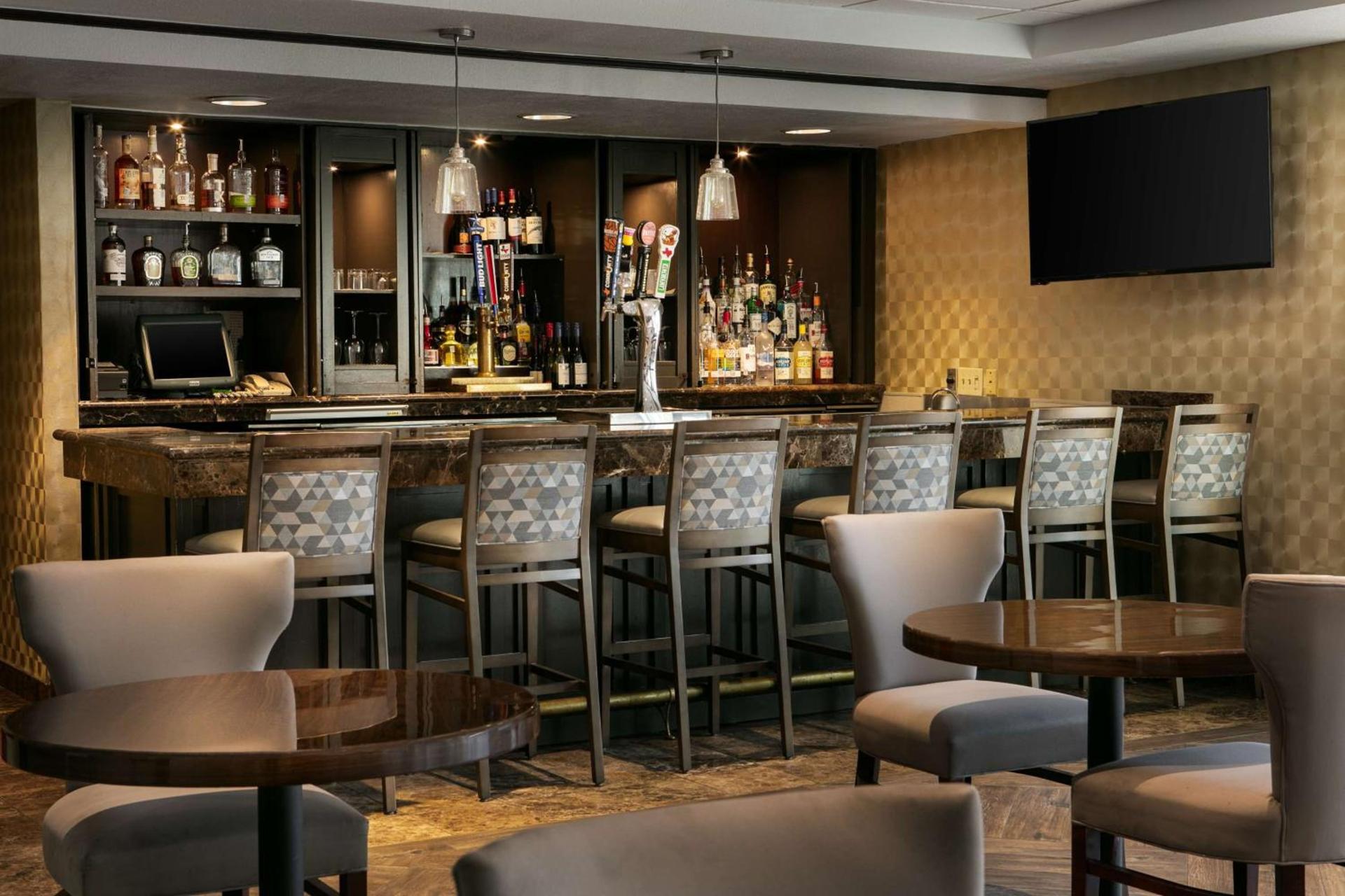 DoubleTree by Hilton Dallas Market Center photo 36