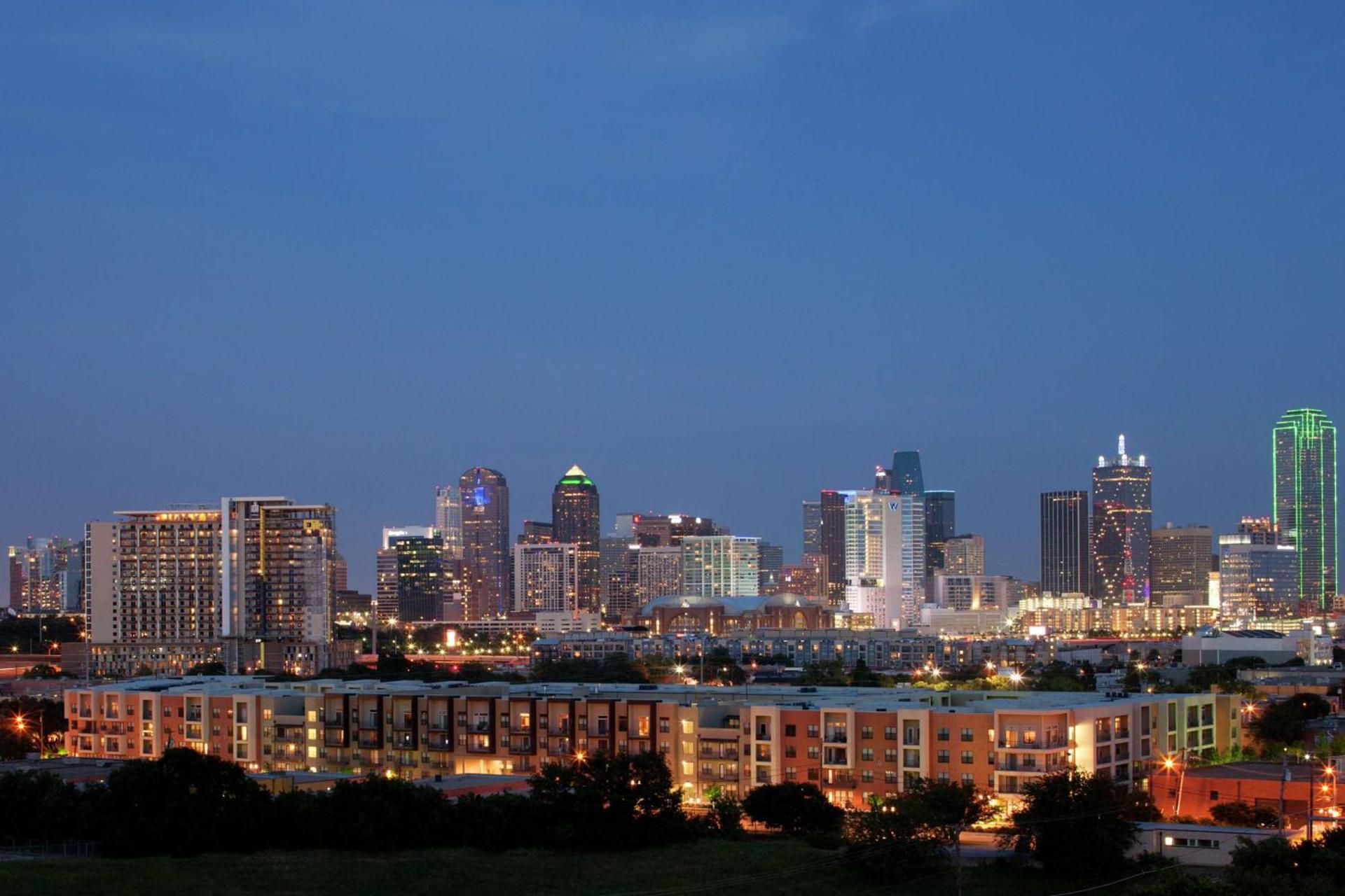 DoubleTree by Hilton Dallas Market Center photo 39