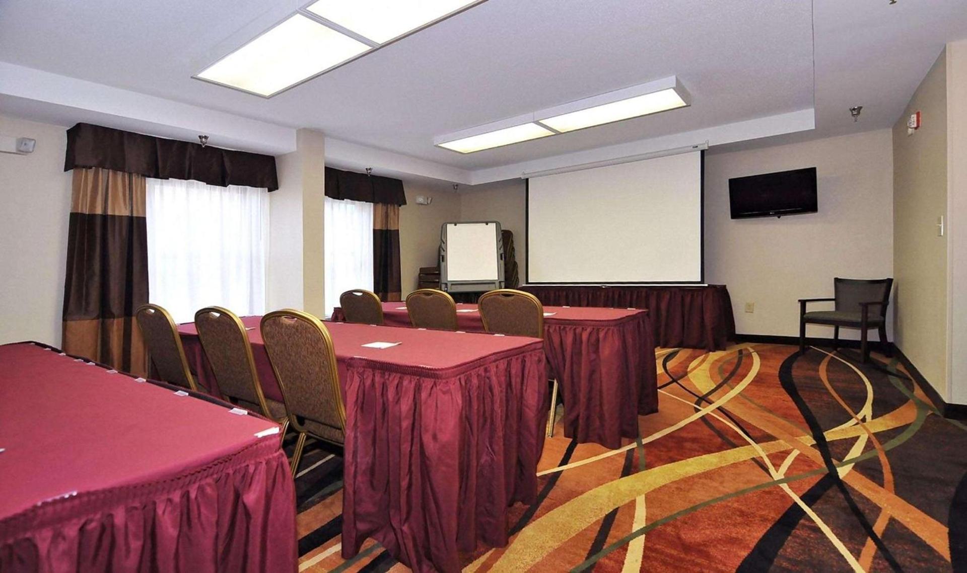 Hampton Inn Eden photo 26