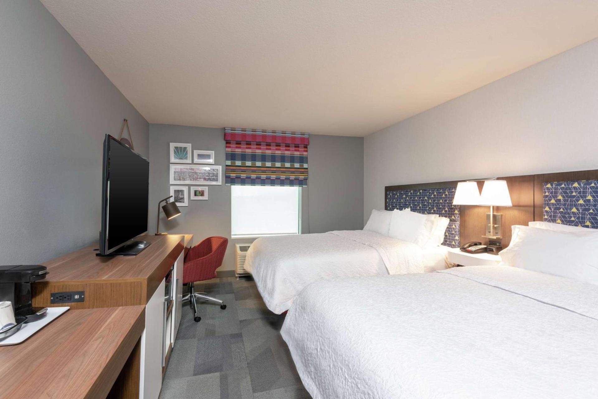 Hampton Inn & Suites Xenia Dayton photo 21
