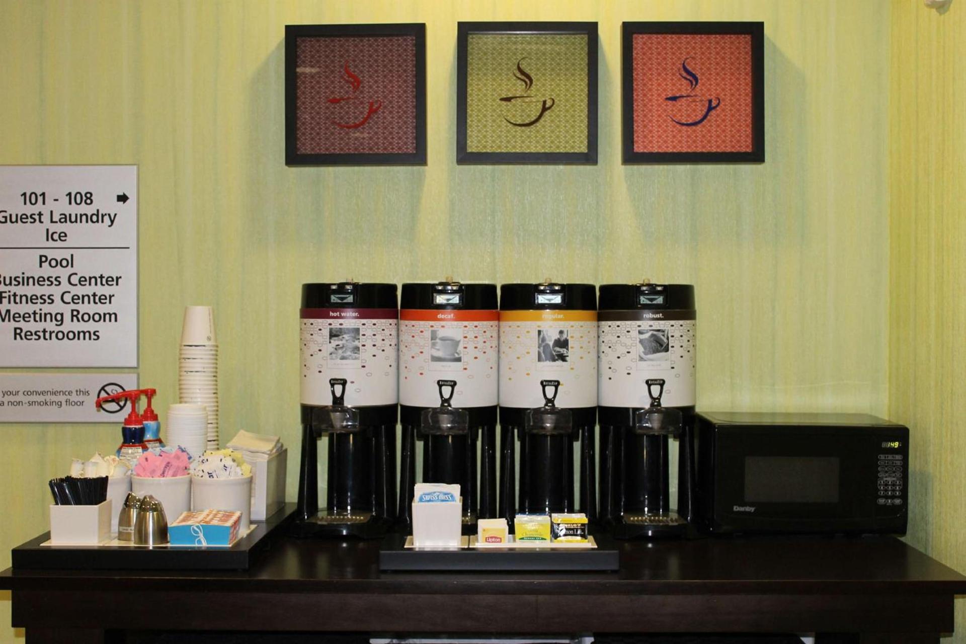 Hampton Inn Dahlgren photo 19